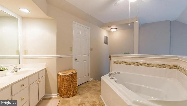 LAKE RIDGE - Residential Lease