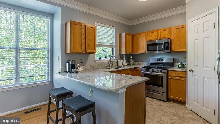 LAKE RIDGE - Residential Lease