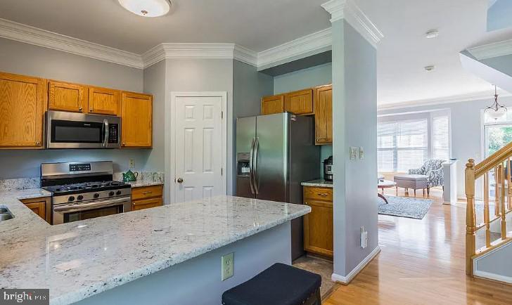 LAKE RIDGE - Residential Lease