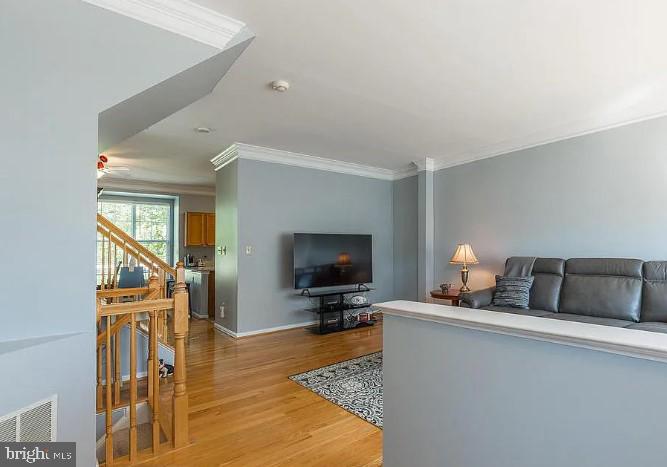 LAKE RIDGE - Residential Lease