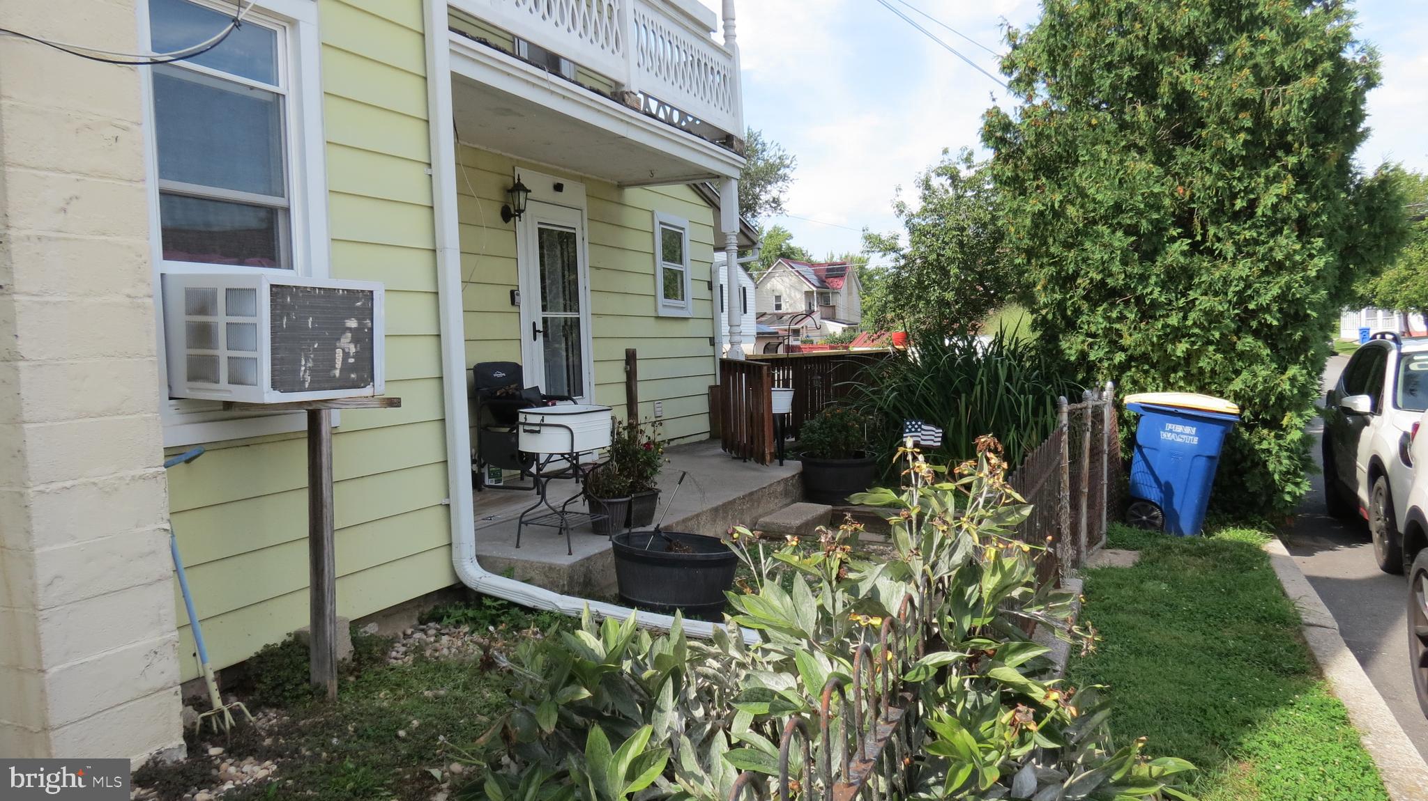 508 ROSS AVENUE