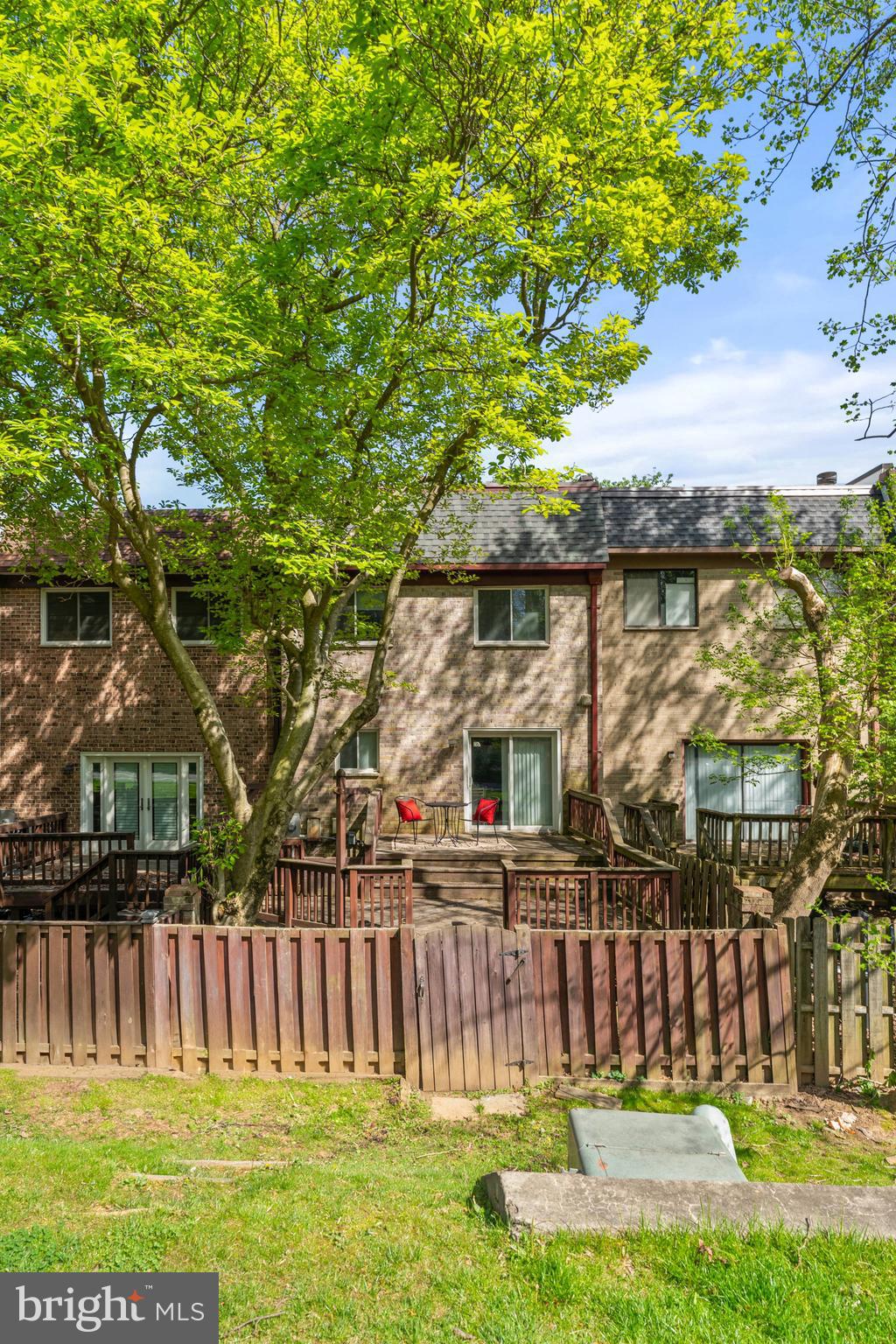 EVERGREEN SQUARE - Residential