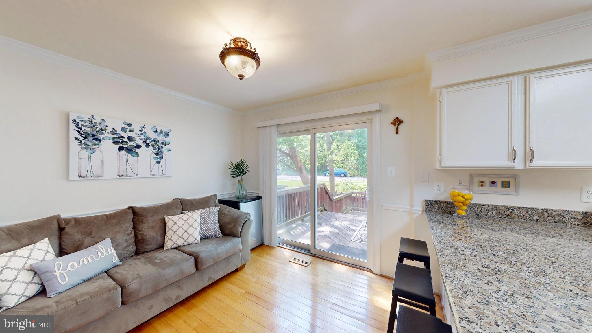 EVERGREEN SQUARE - Residential