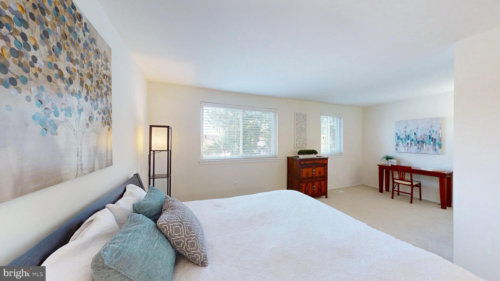 EVERGREEN SQUARE - Residential