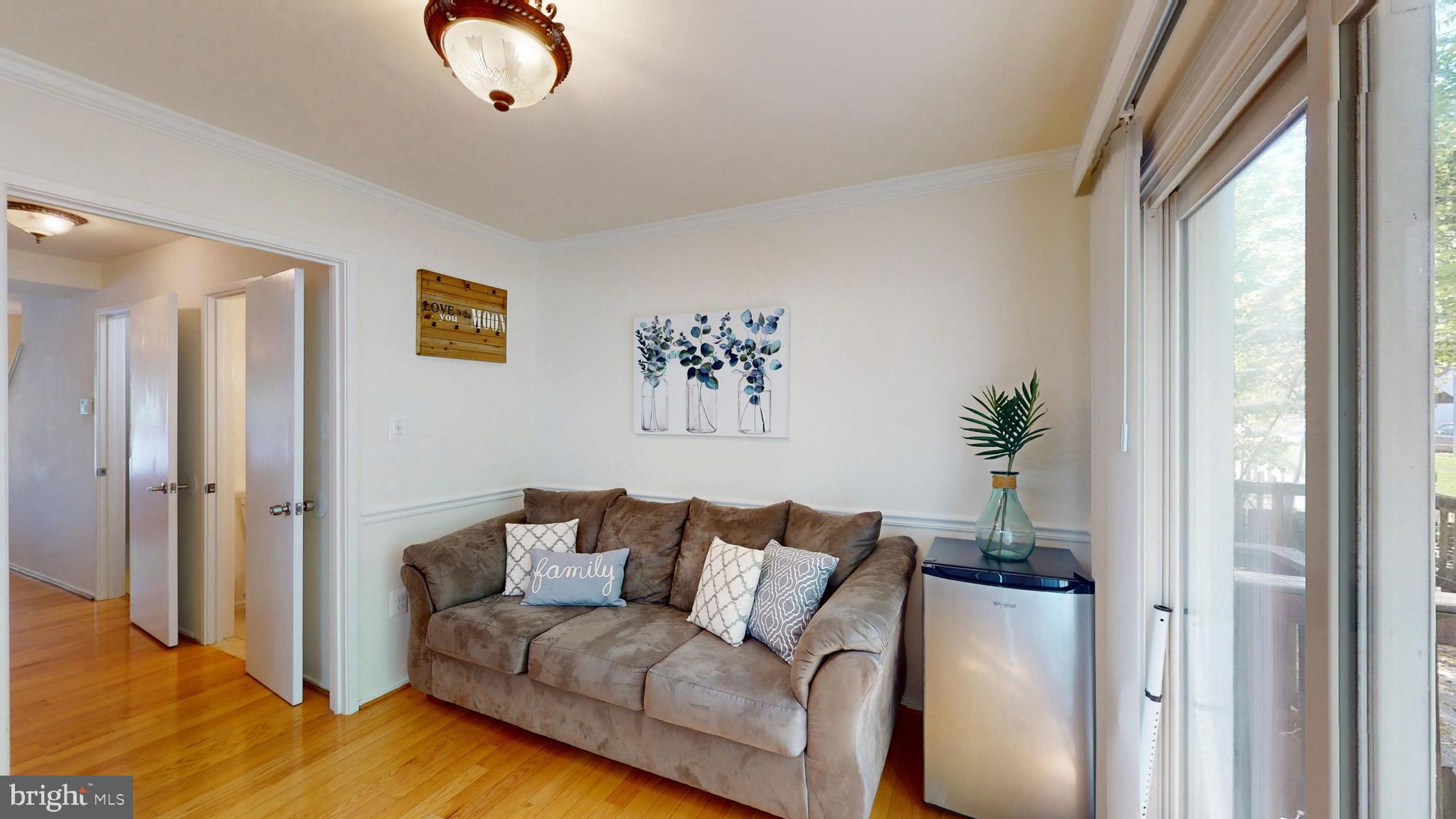 EVERGREEN SQUARE - Residential