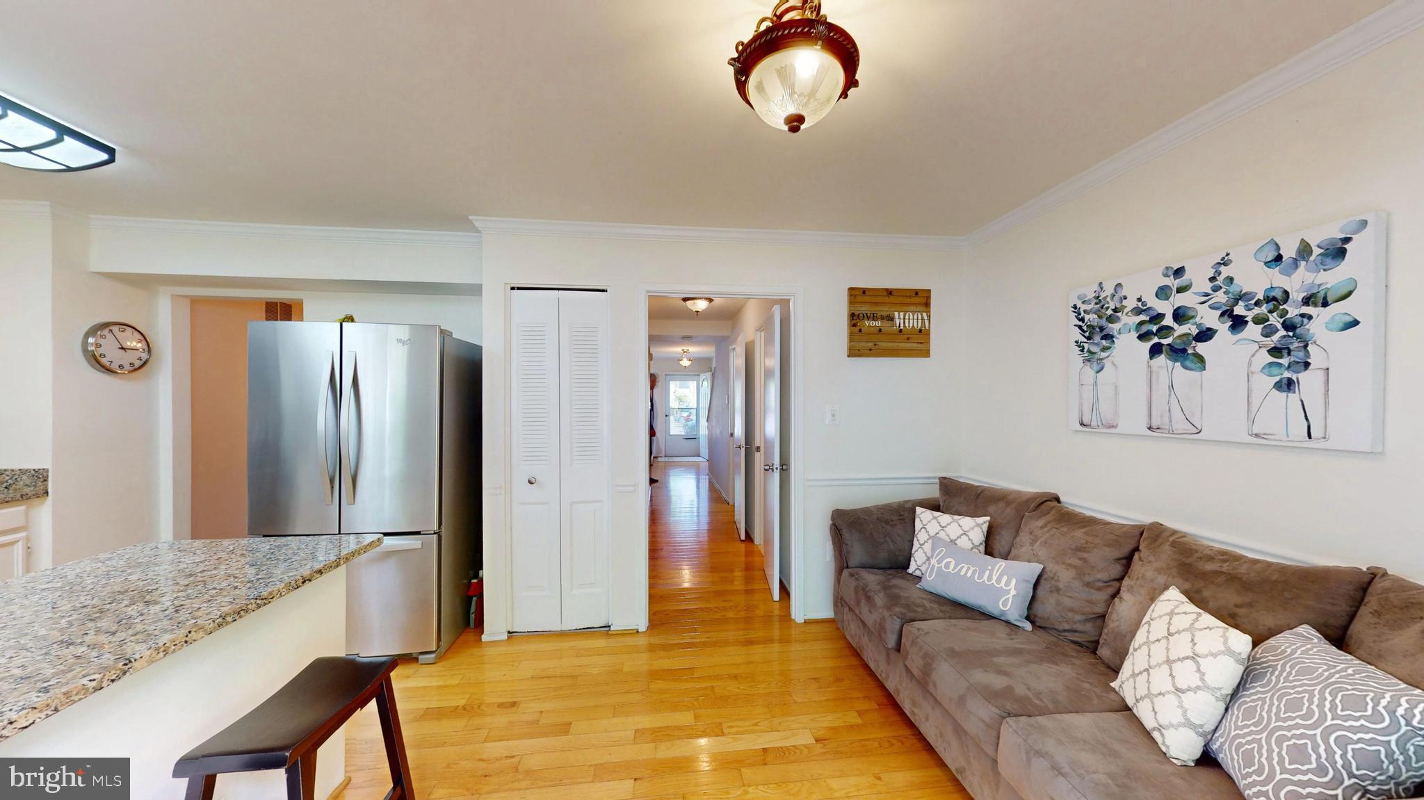 EVERGREEN SQUARE - Residential