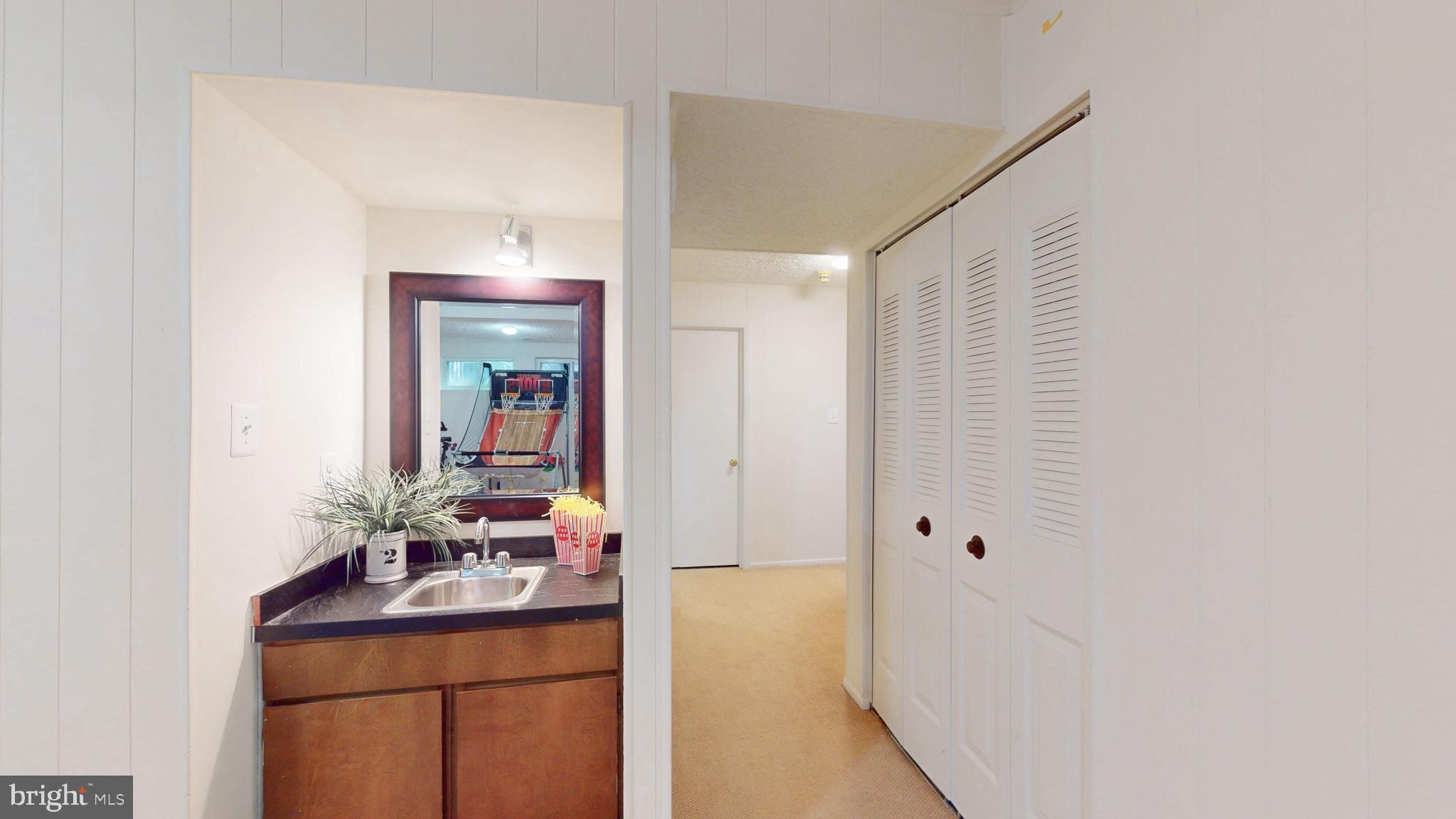 EVERGREEN SQUARE - Residential