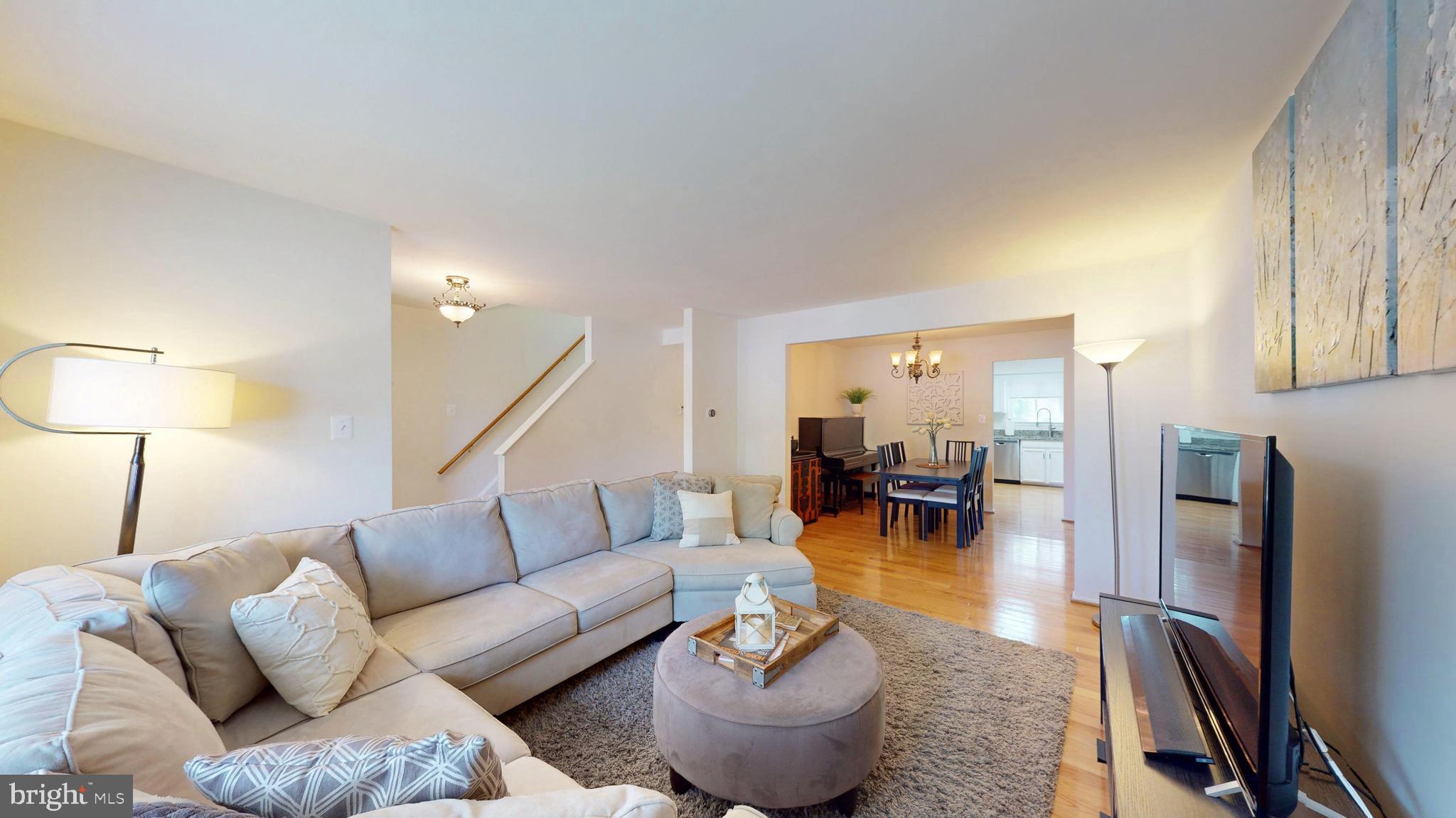 EVERGREEN SQUARE - Residential