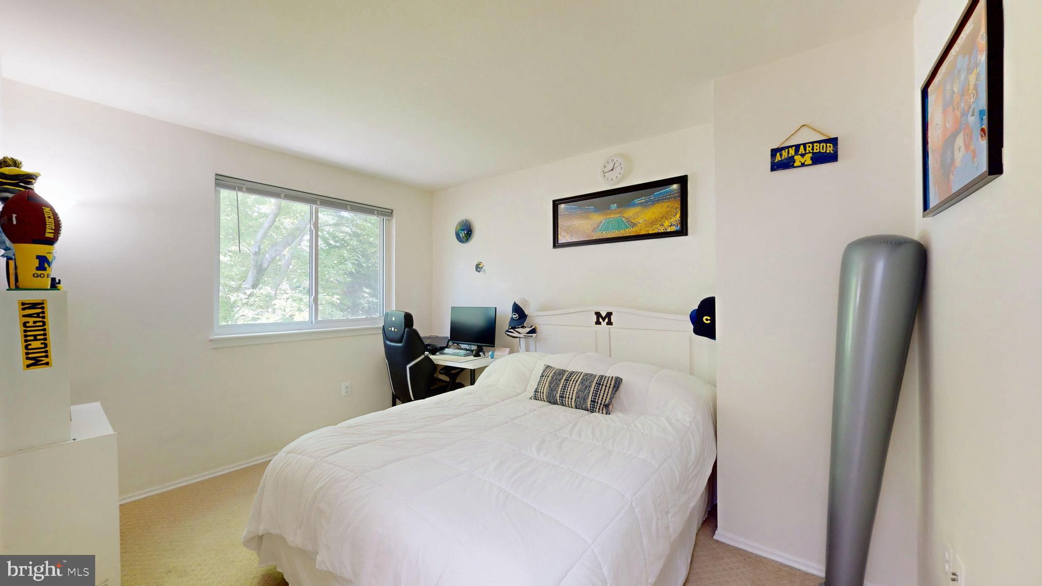 EVERGREEN SQUARE - Residential