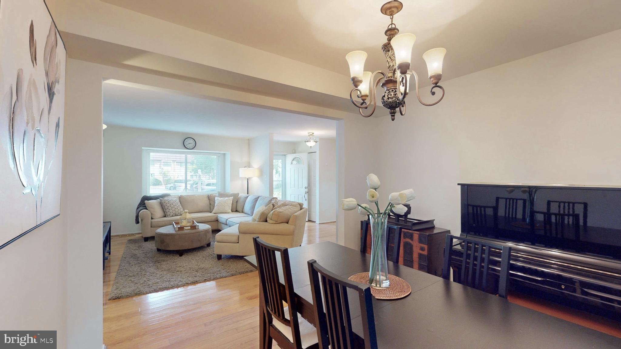 EVERGREEN SQUARE - Residential