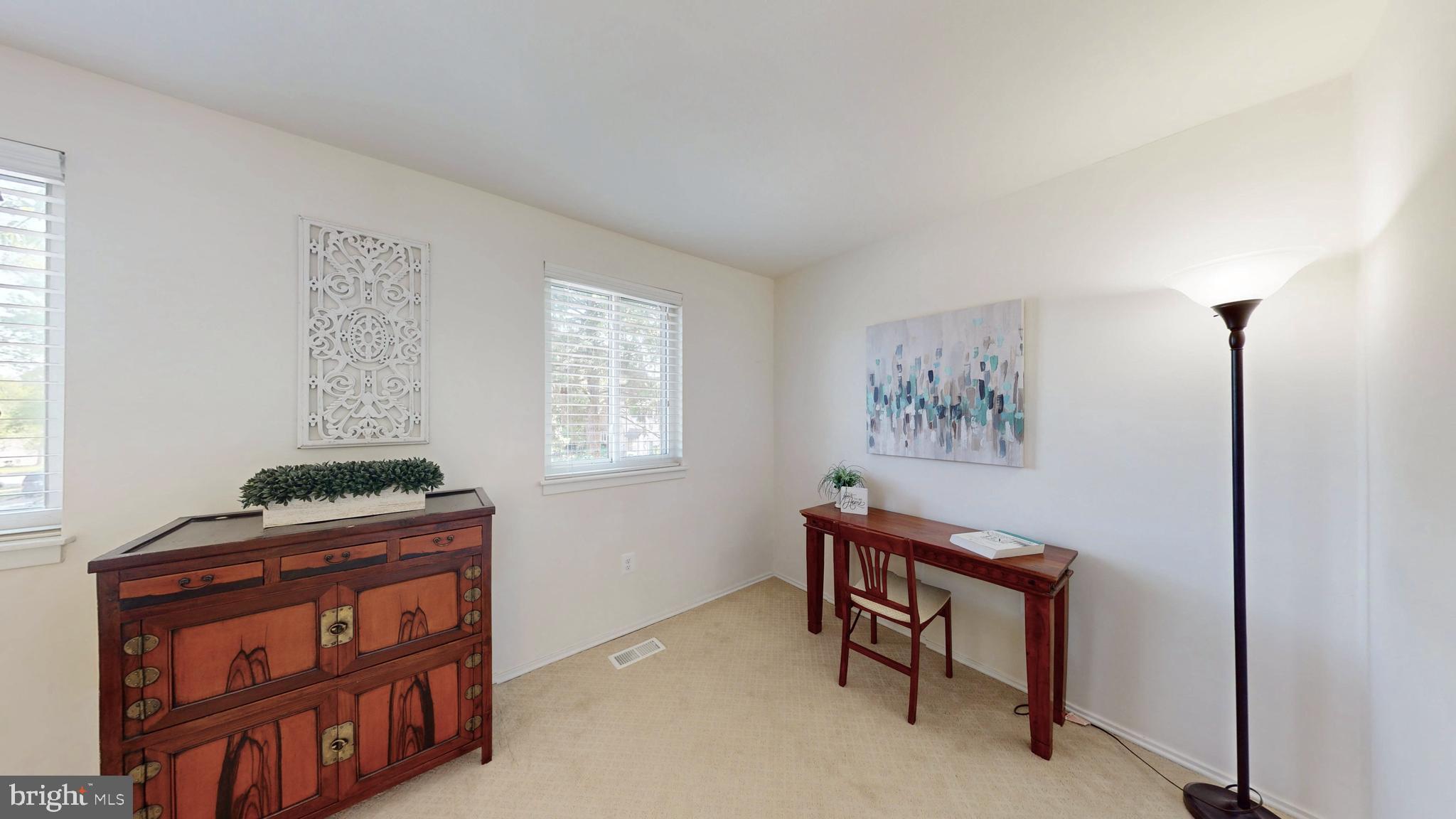 EVERGREEN SQUARE - Residential