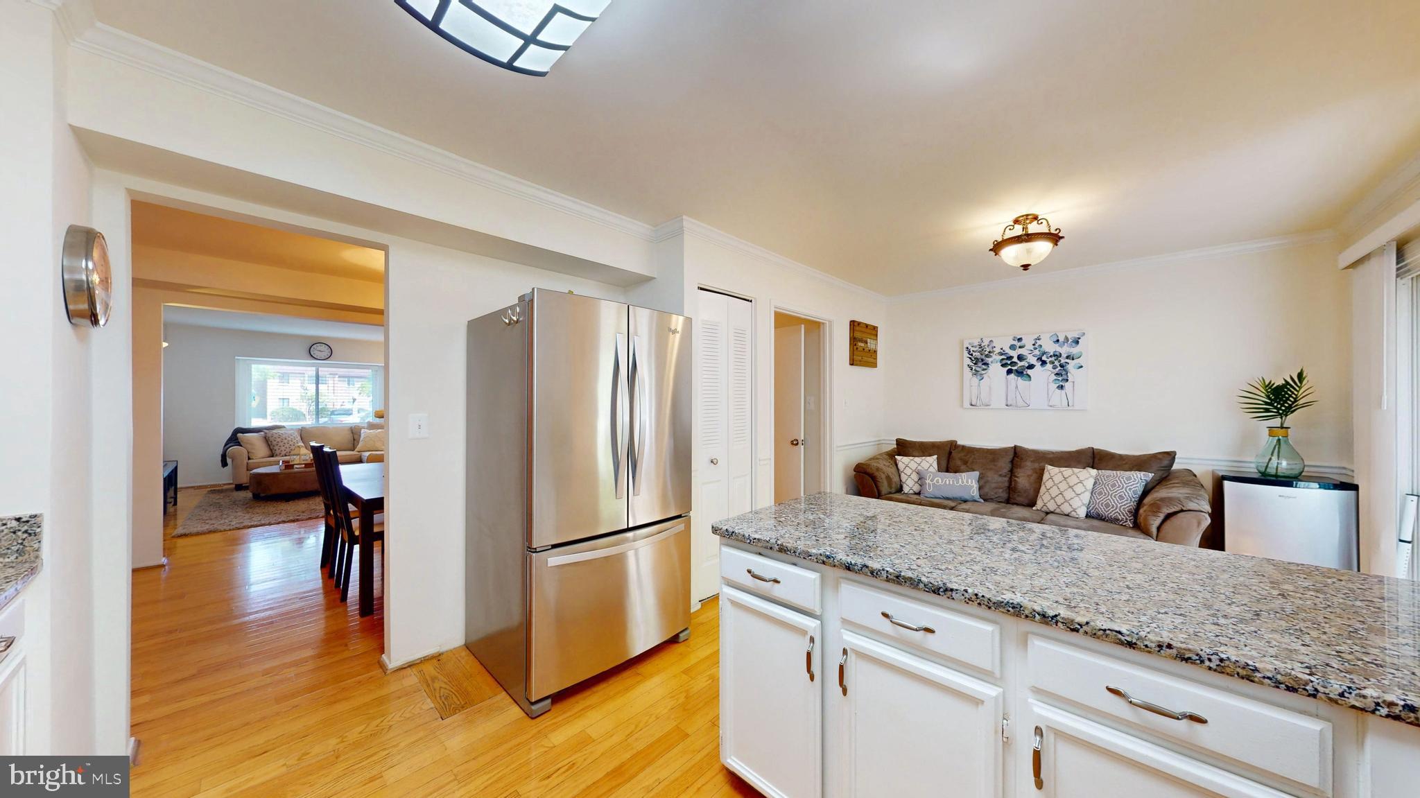 EVERGREEN SQUARE - Residential