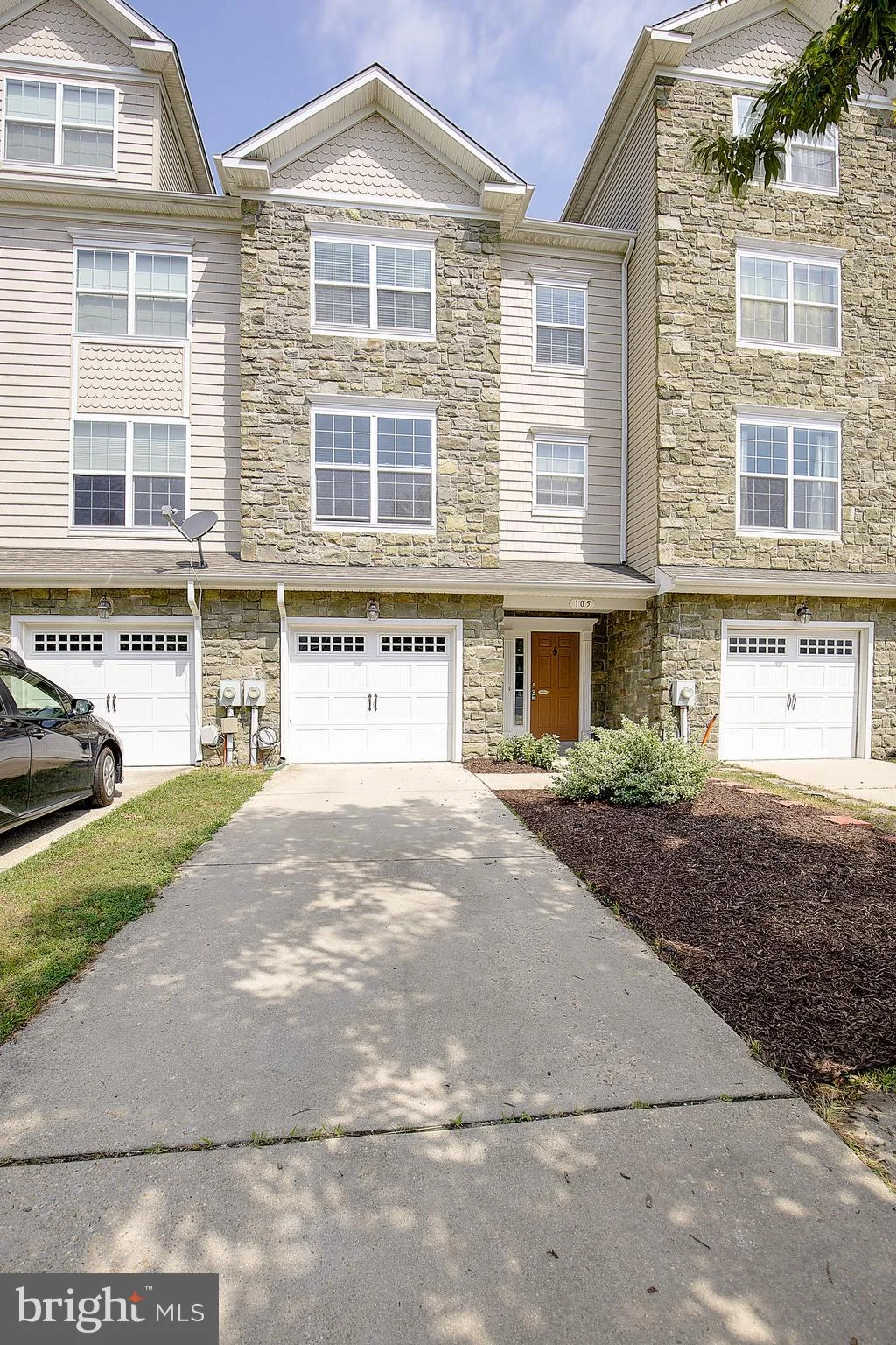 105 Polo Way