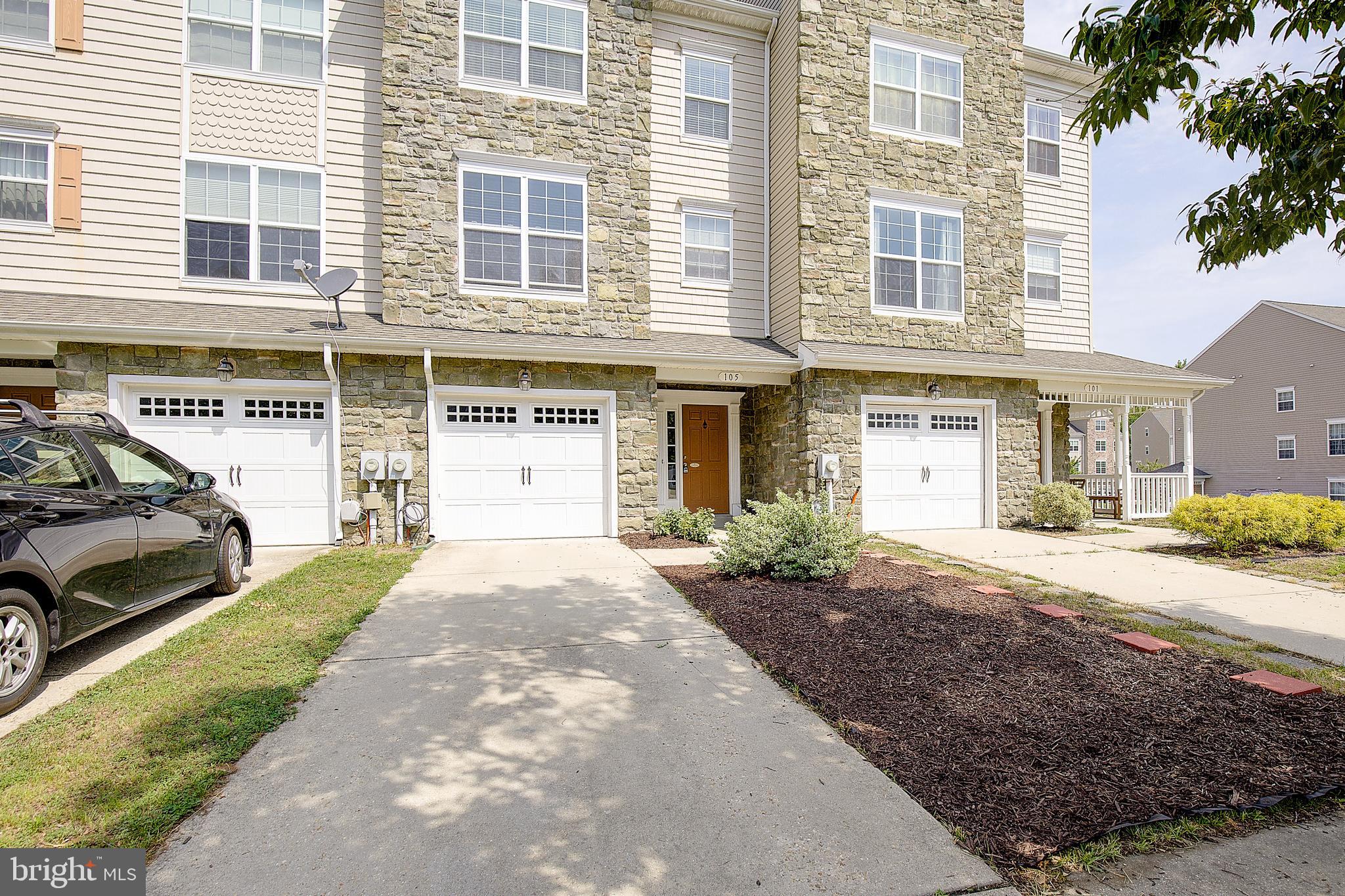 105 POLO WAY