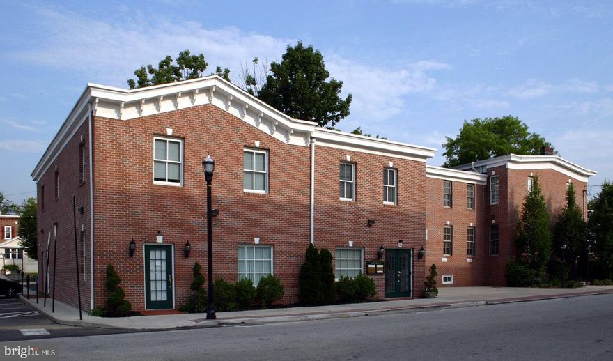 +/- 7,524 SF Office Building in Media with 4 off-street parking spaces. There are two Tax Id's for this property - 26-00-00482-00, and 26-00-00667-01.

Located less than 1 mile from Blue Route (I-476)
Minutes from Downtown Media
Excellent access to major roadways (252, Route 1, 320)

Owner would consider holding a mortgage - call for details!
