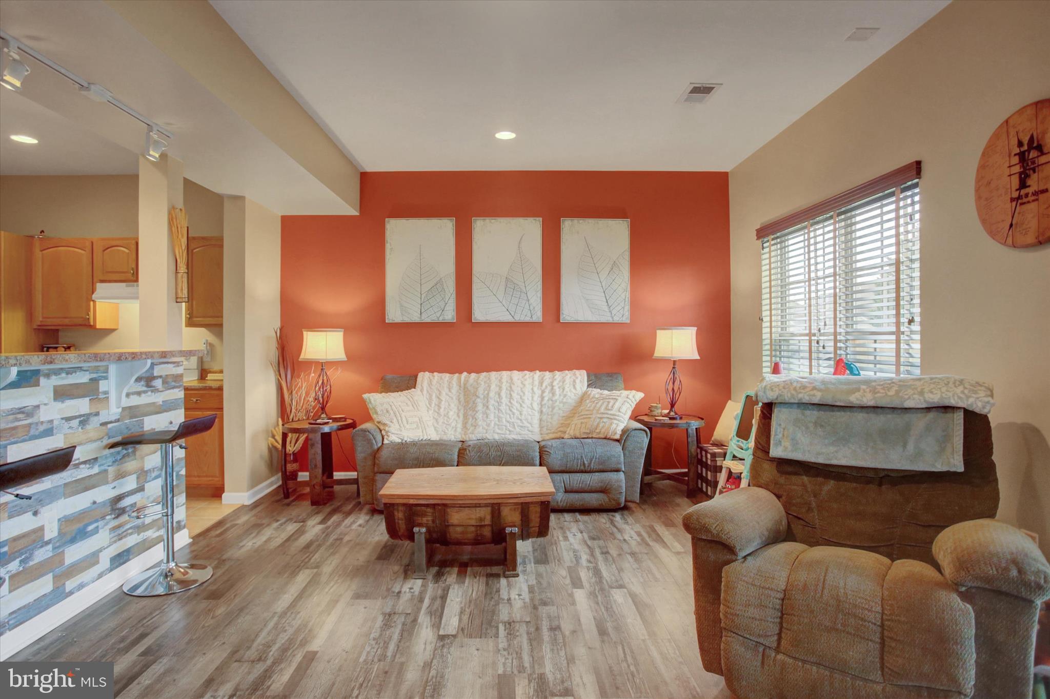 NICHOLSON SQUARE VILLAGE - Residential