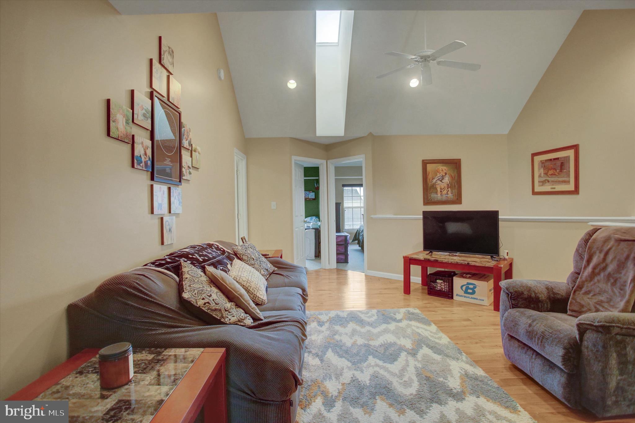 NICHOLSON SQUARE VILLAGE - Residential