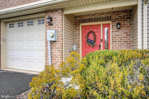Townhouse For Sale - 2035 Powell Drive<br/> CHAMBERSBURG, PA 17201
