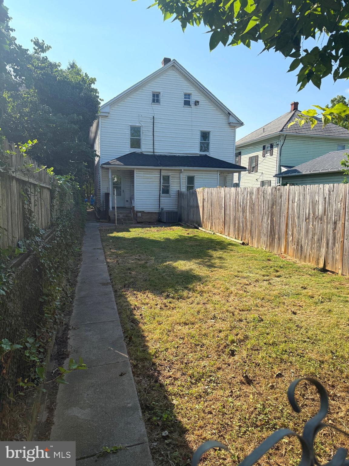 ROSEMONT - Residential Income