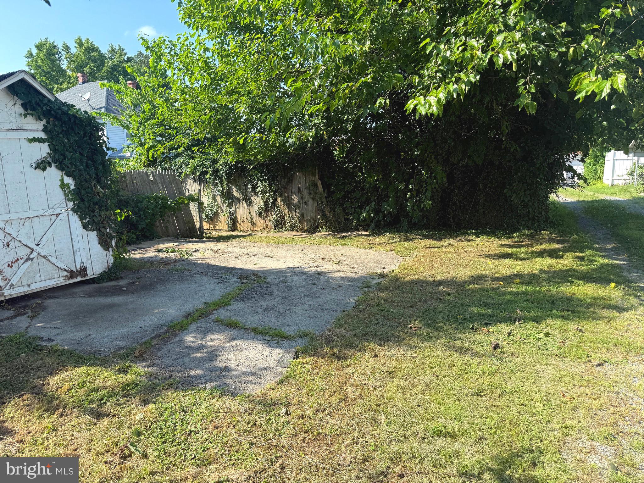 ROSEMONT - Residential Income