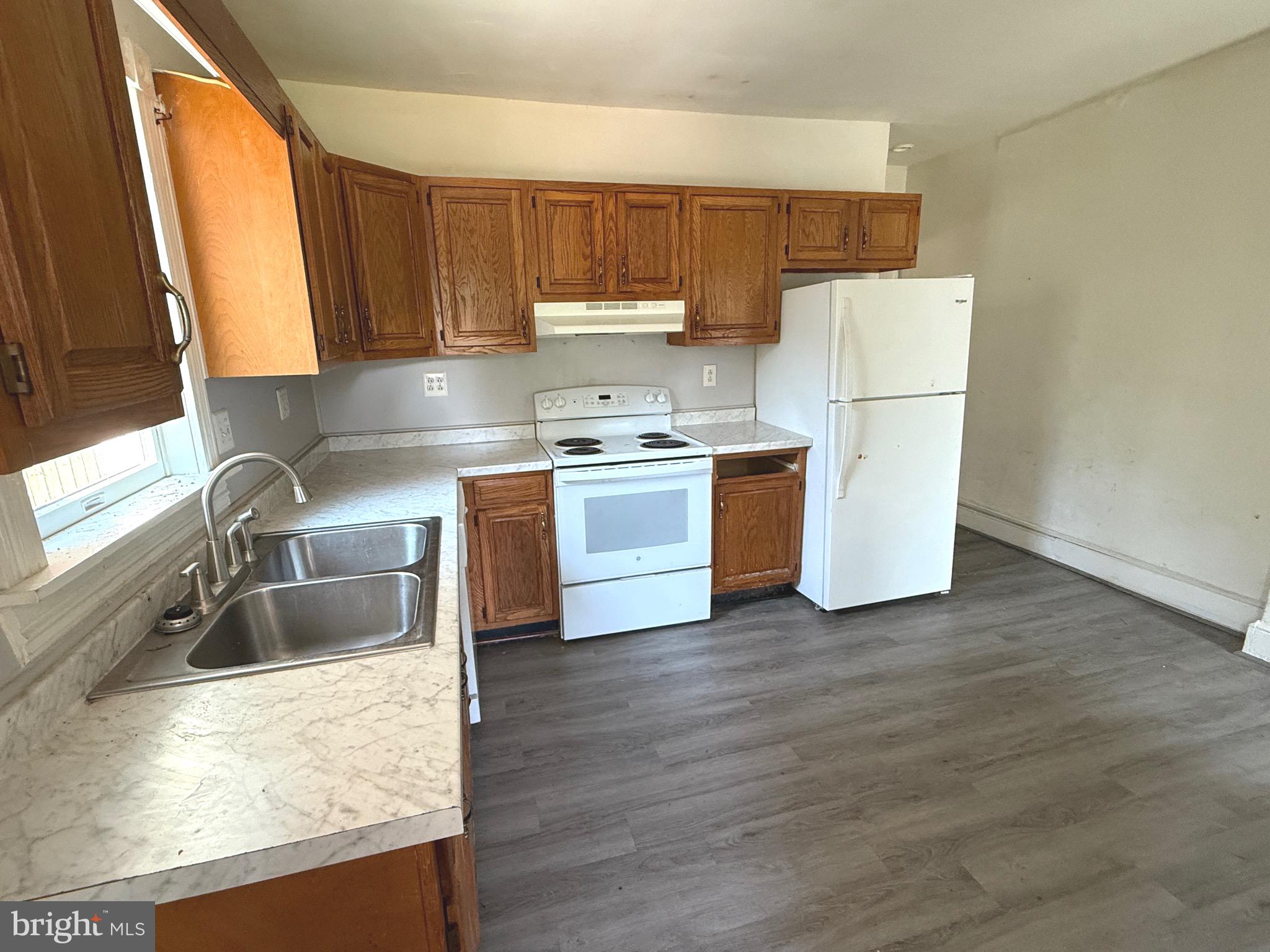 ROSEMONT - Residential Income