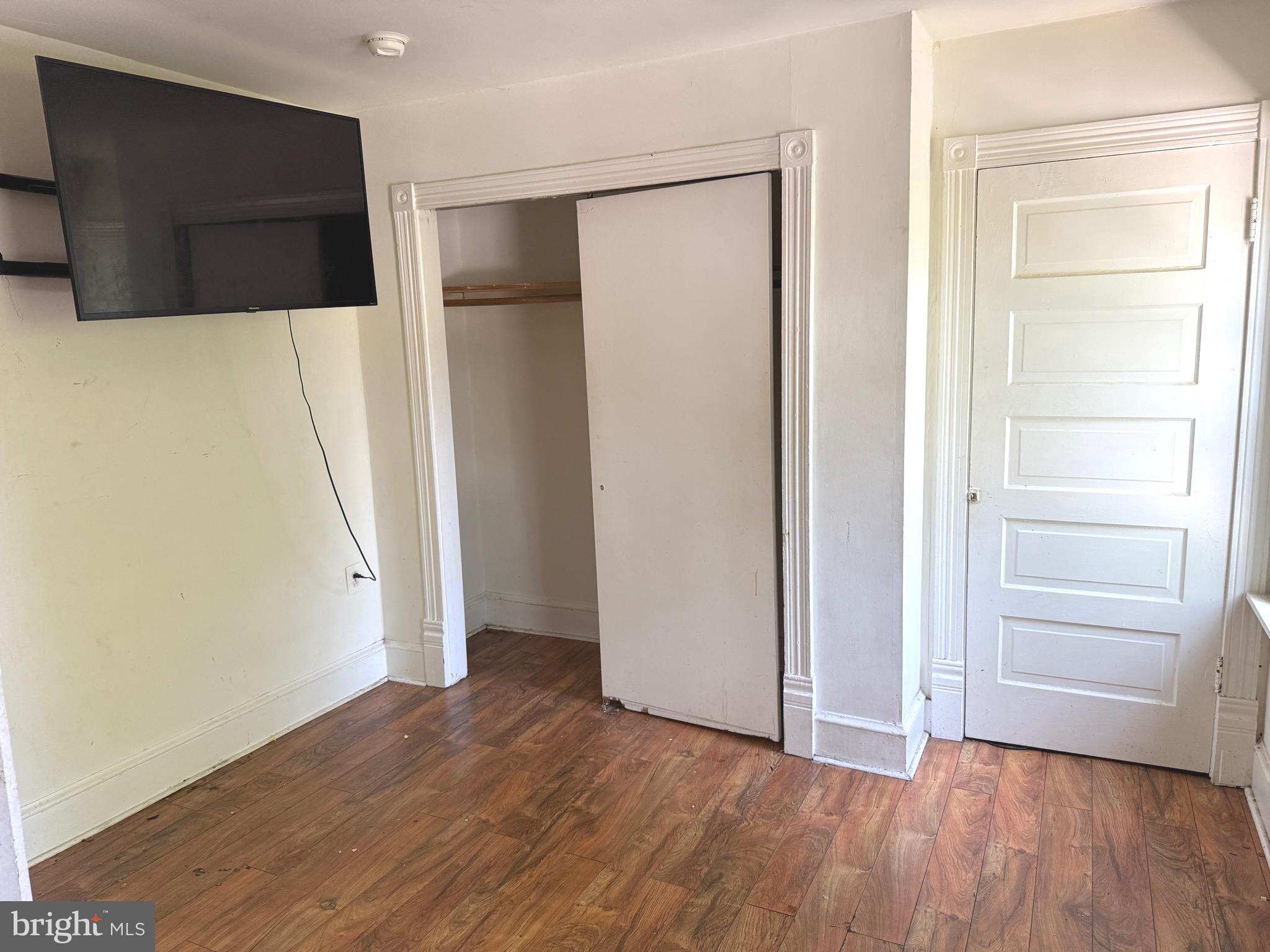 ROSEMONT - Residential Income