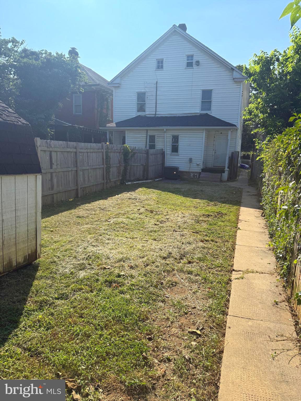 ROSEMONT - Residential Income