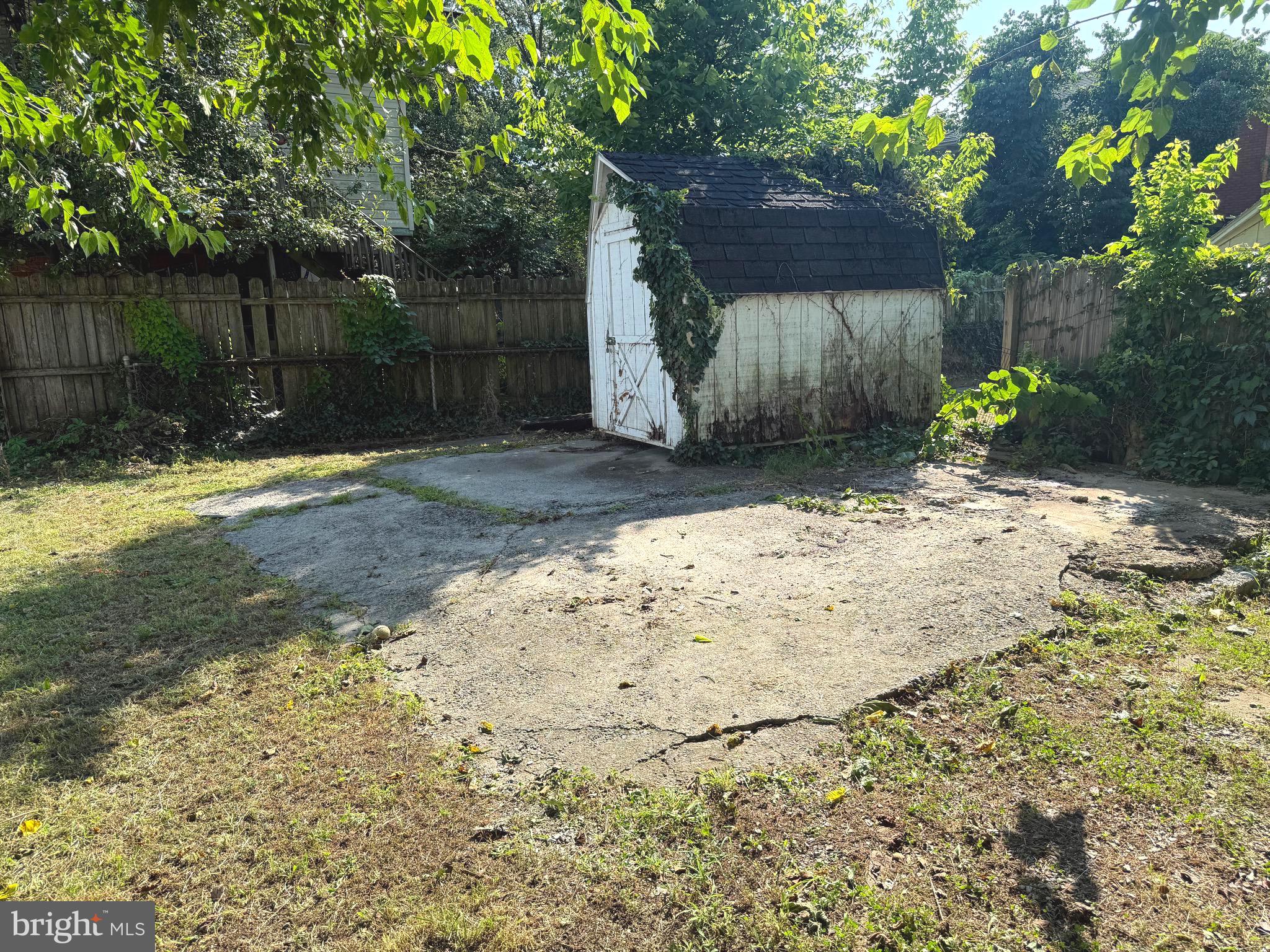 ROSEMONT - Residential Income