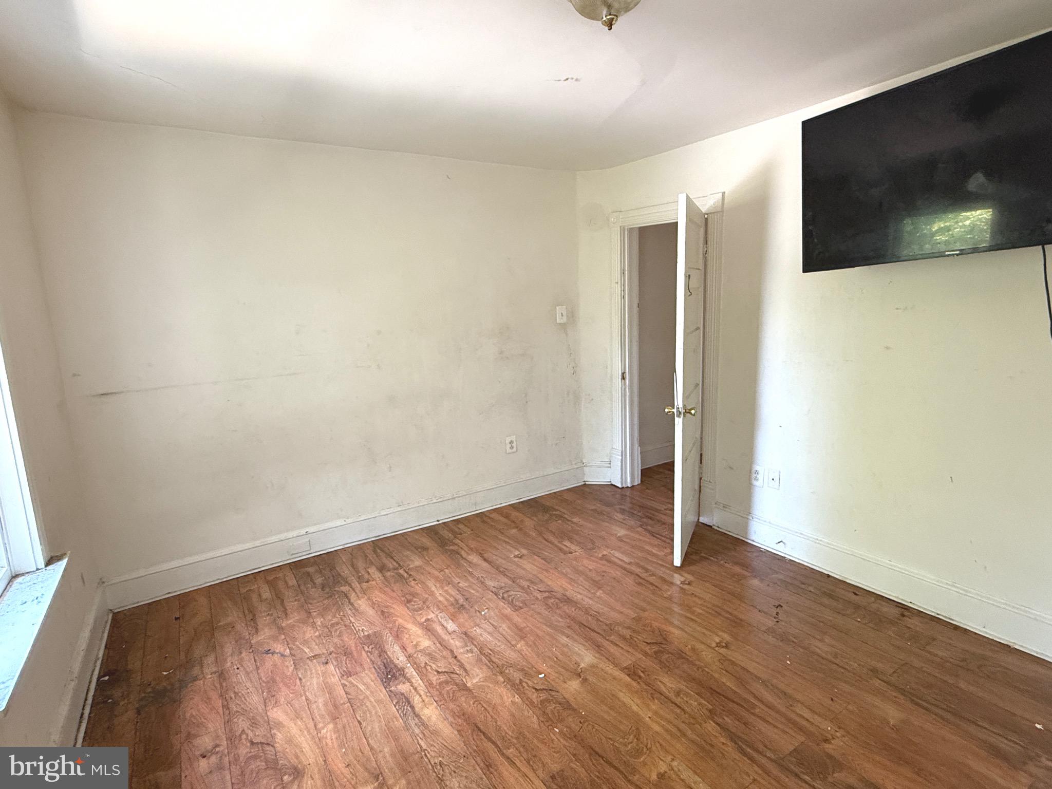 ROSEMONT - Residential Income