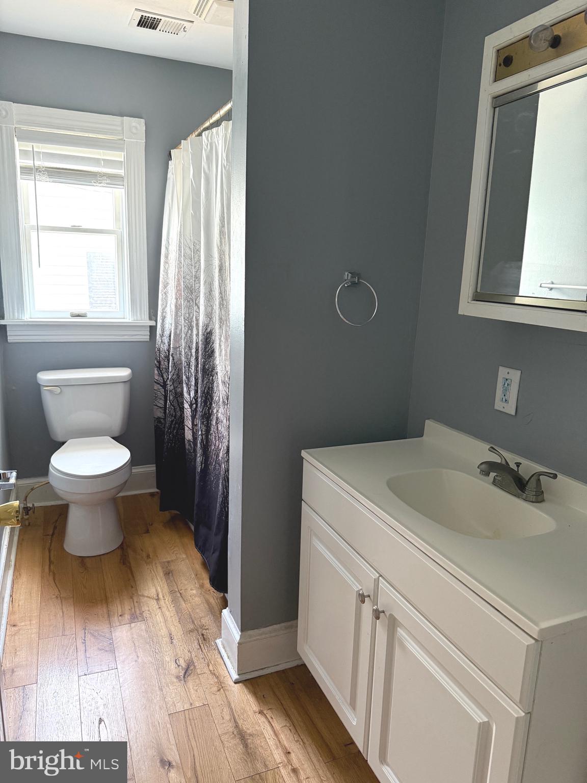 ROSEMONT - Residential Income