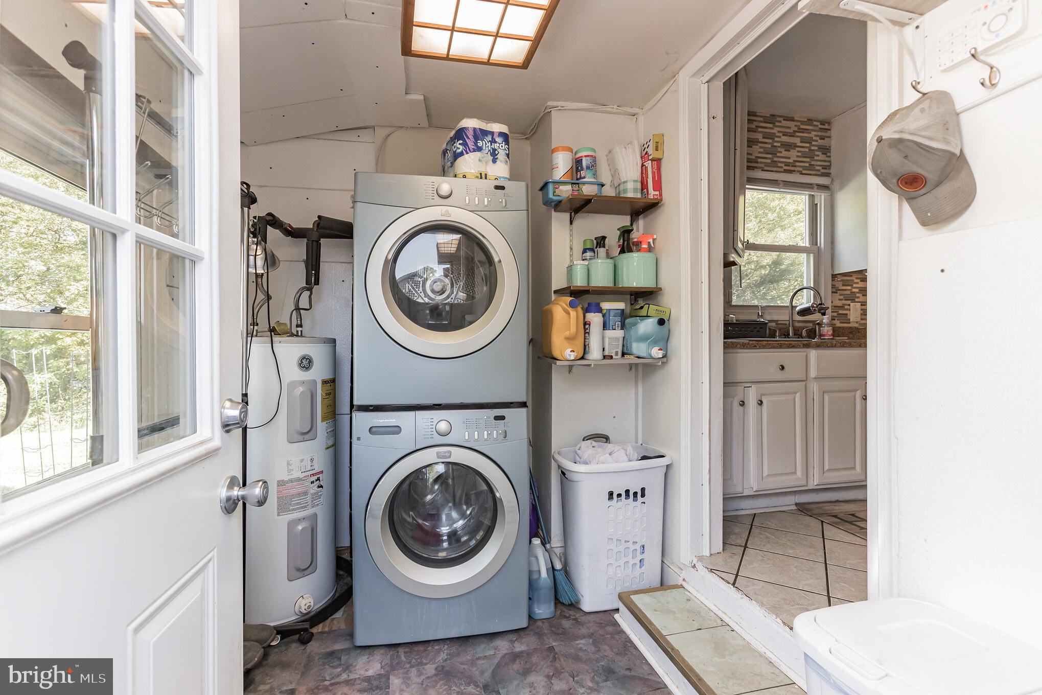 GROVETON HEIGHTS - Residential