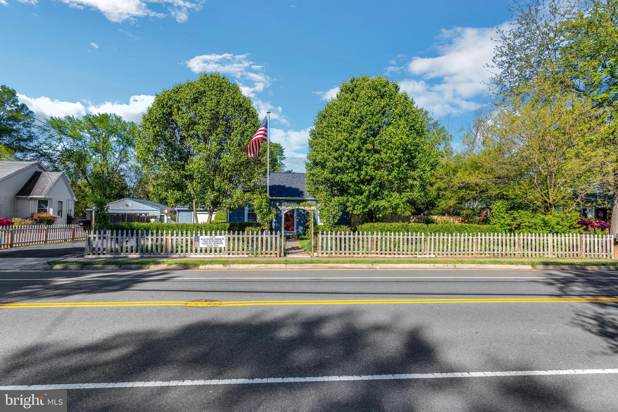 GROVETON HEIGHTS - Residential