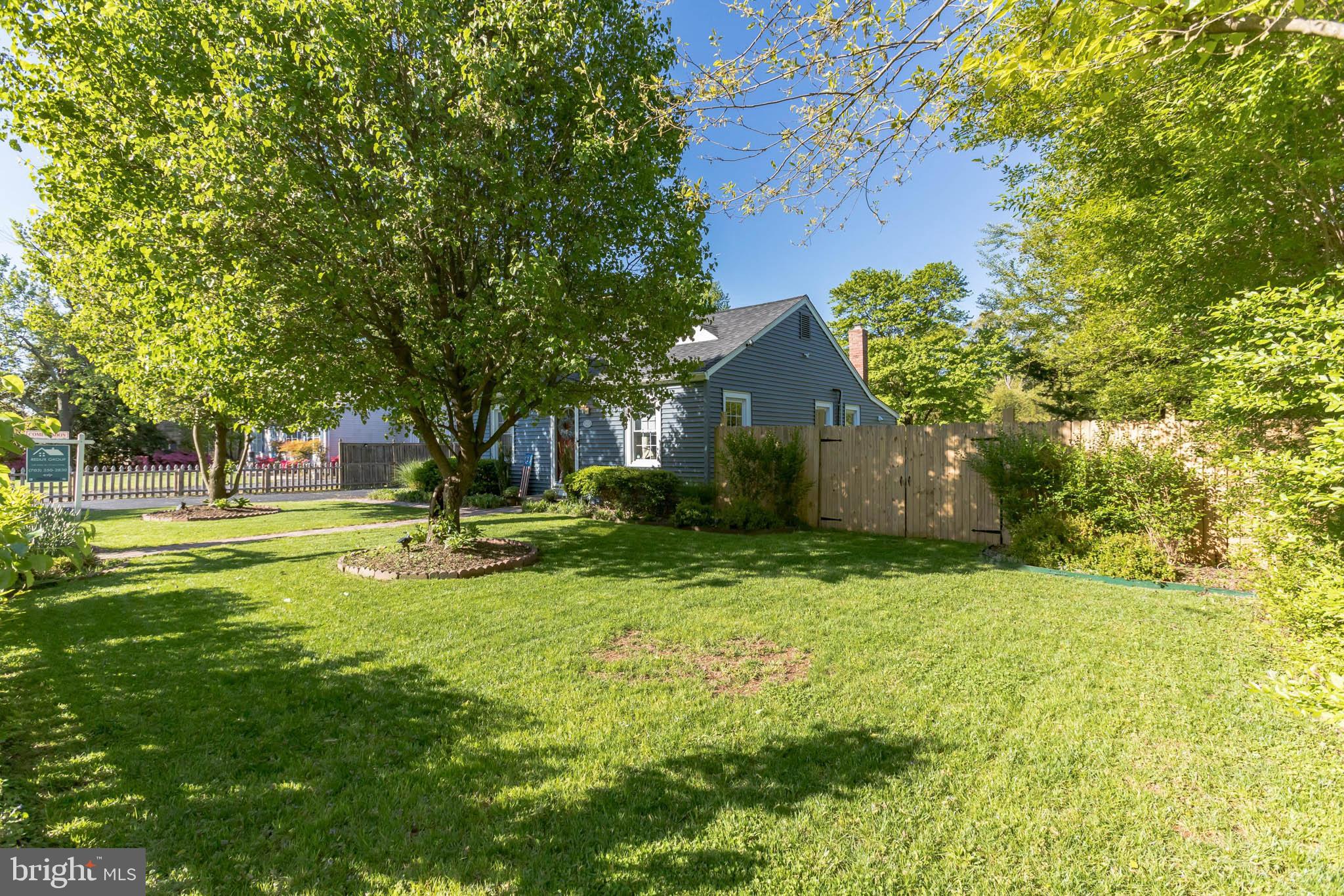 GROVETON HEIGHTS - Residential