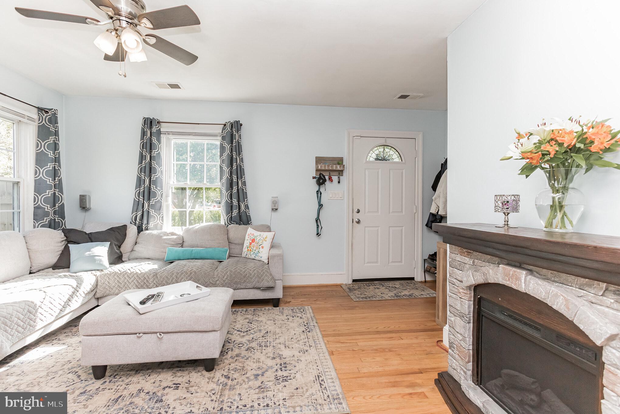 GROVETON HEIGHTS - Residential