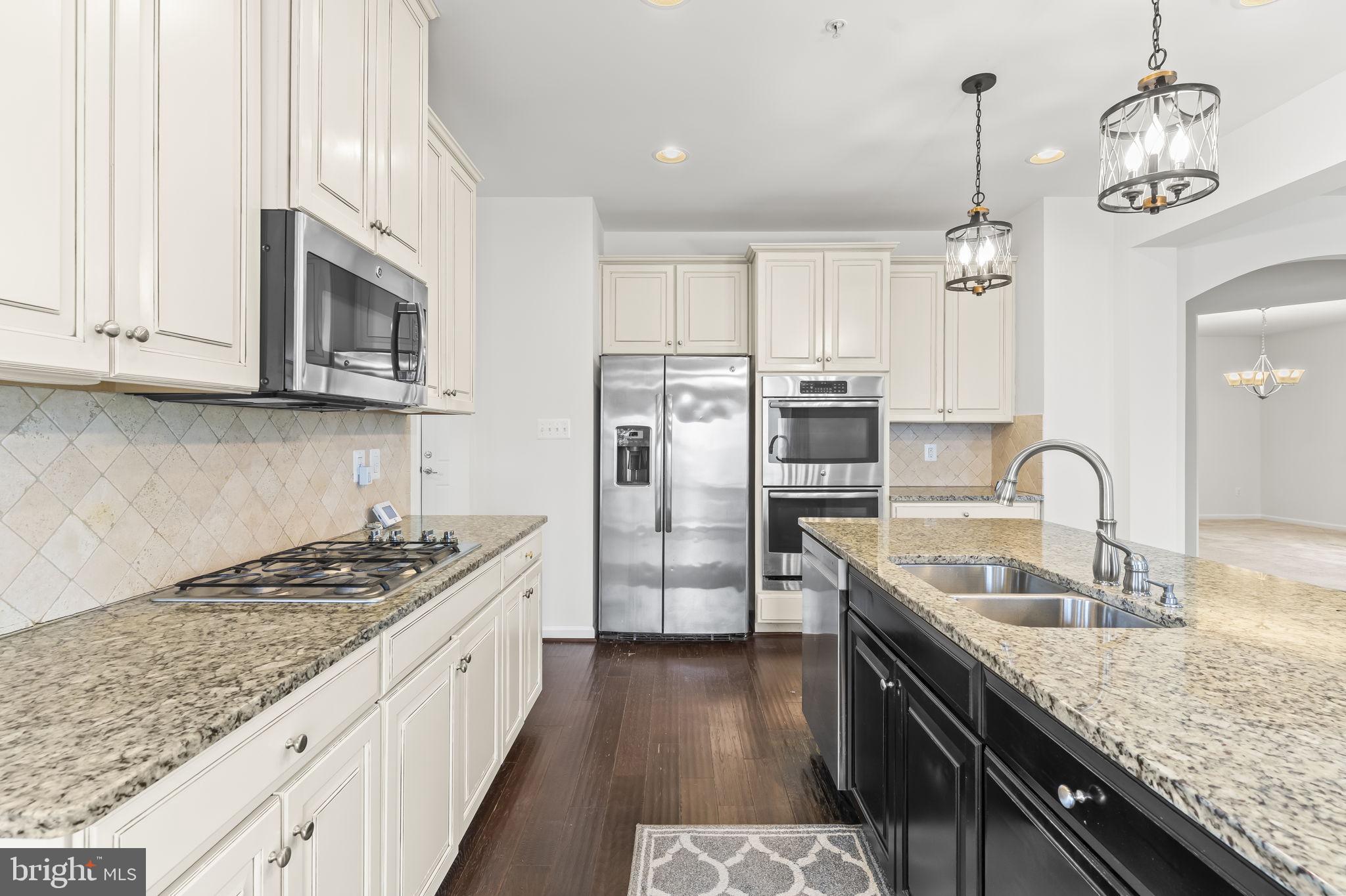 BROOKWOOD ESTATES - Residential