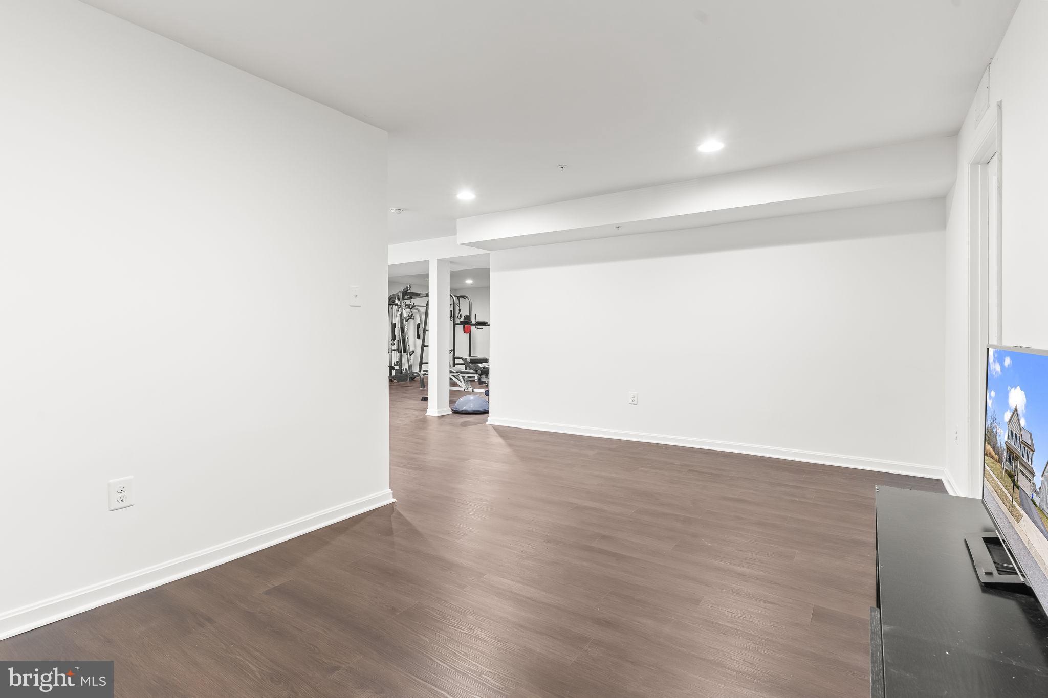 BROOKWOOD ESTATES - Residential