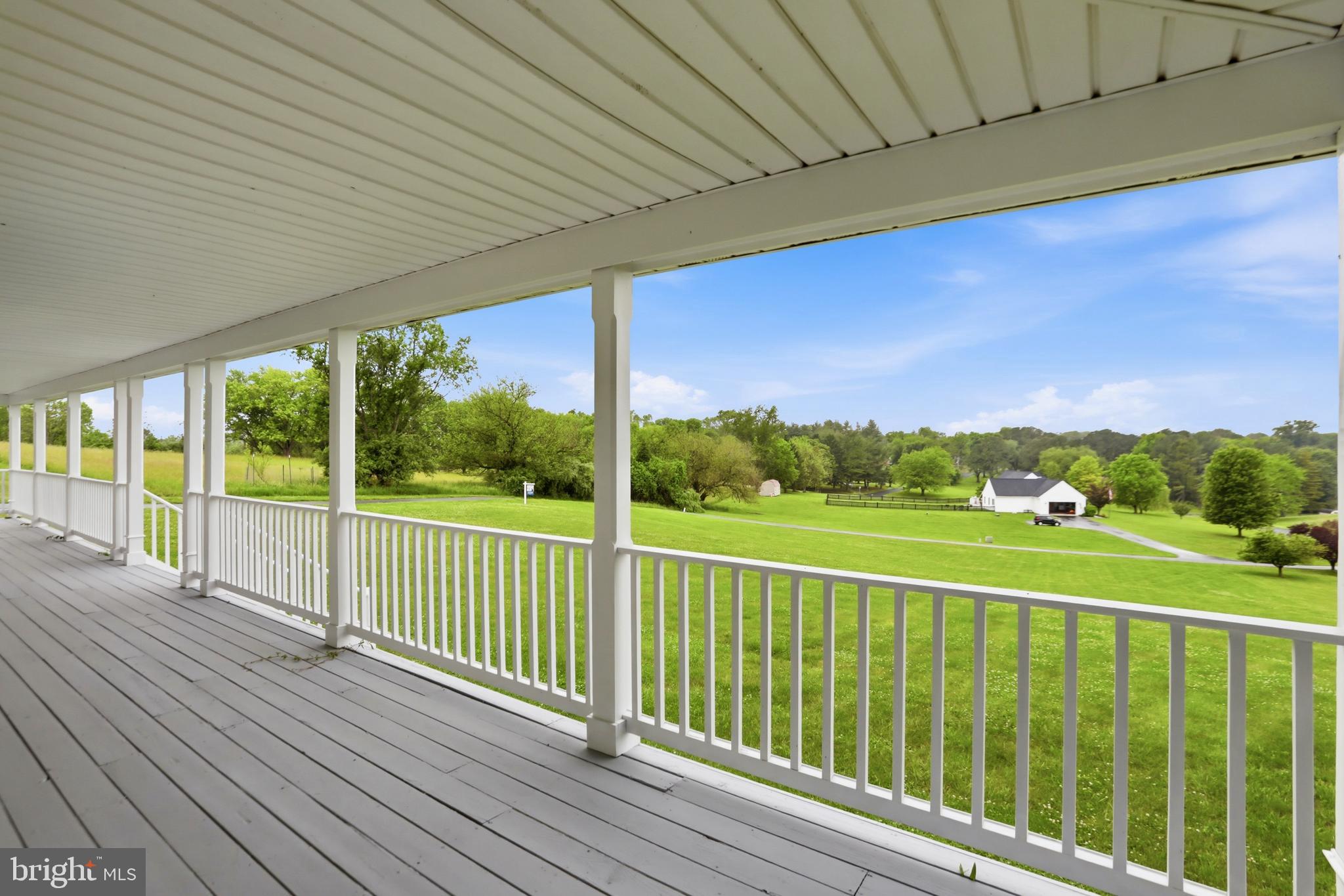 33 ELDRIDGE LANE