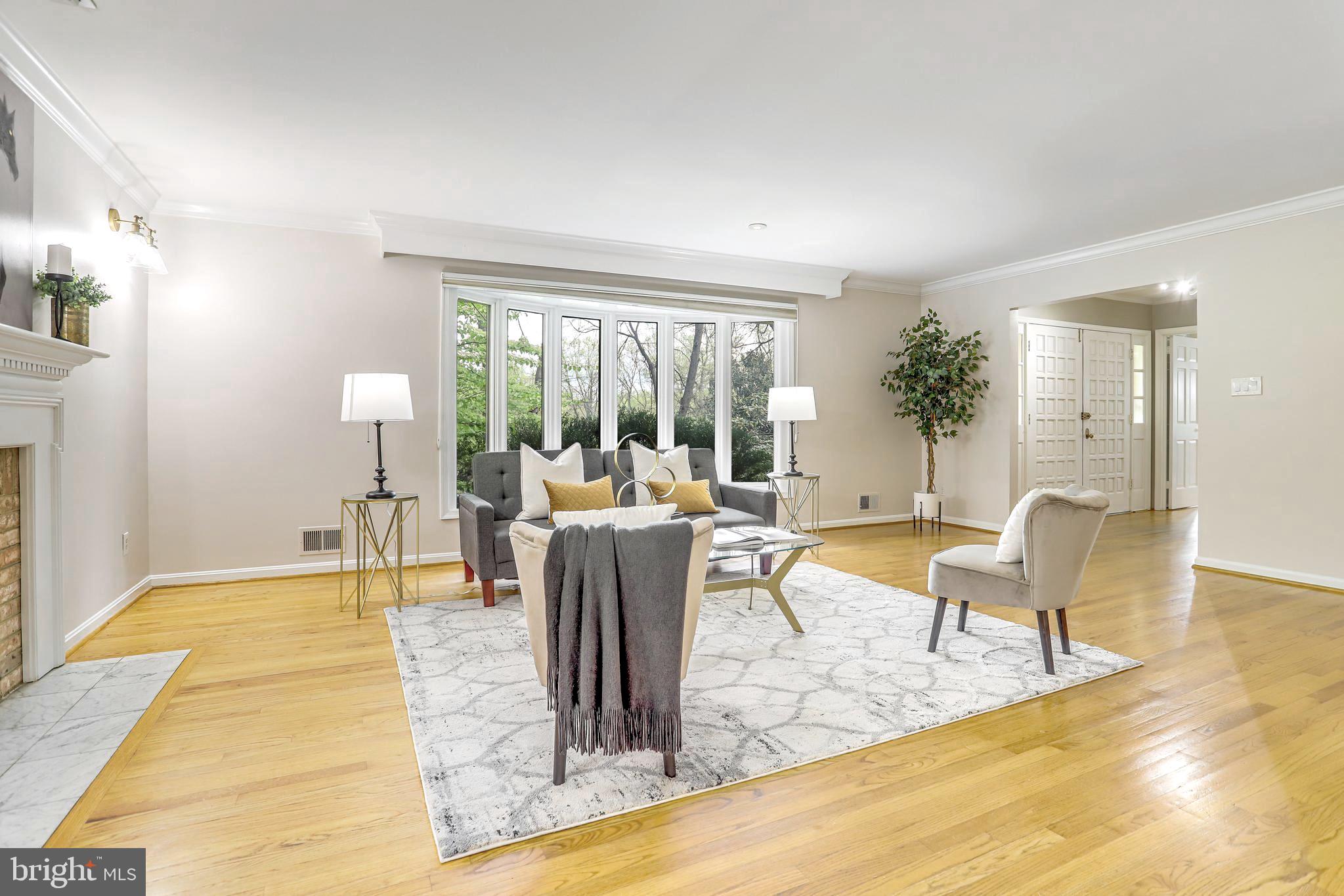 CHAIN BRIDGE WOODS - Residential