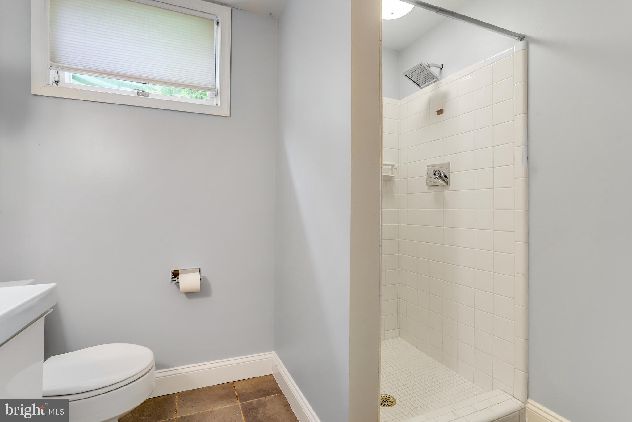 CHAIN BRIDGE WOODS - Residential