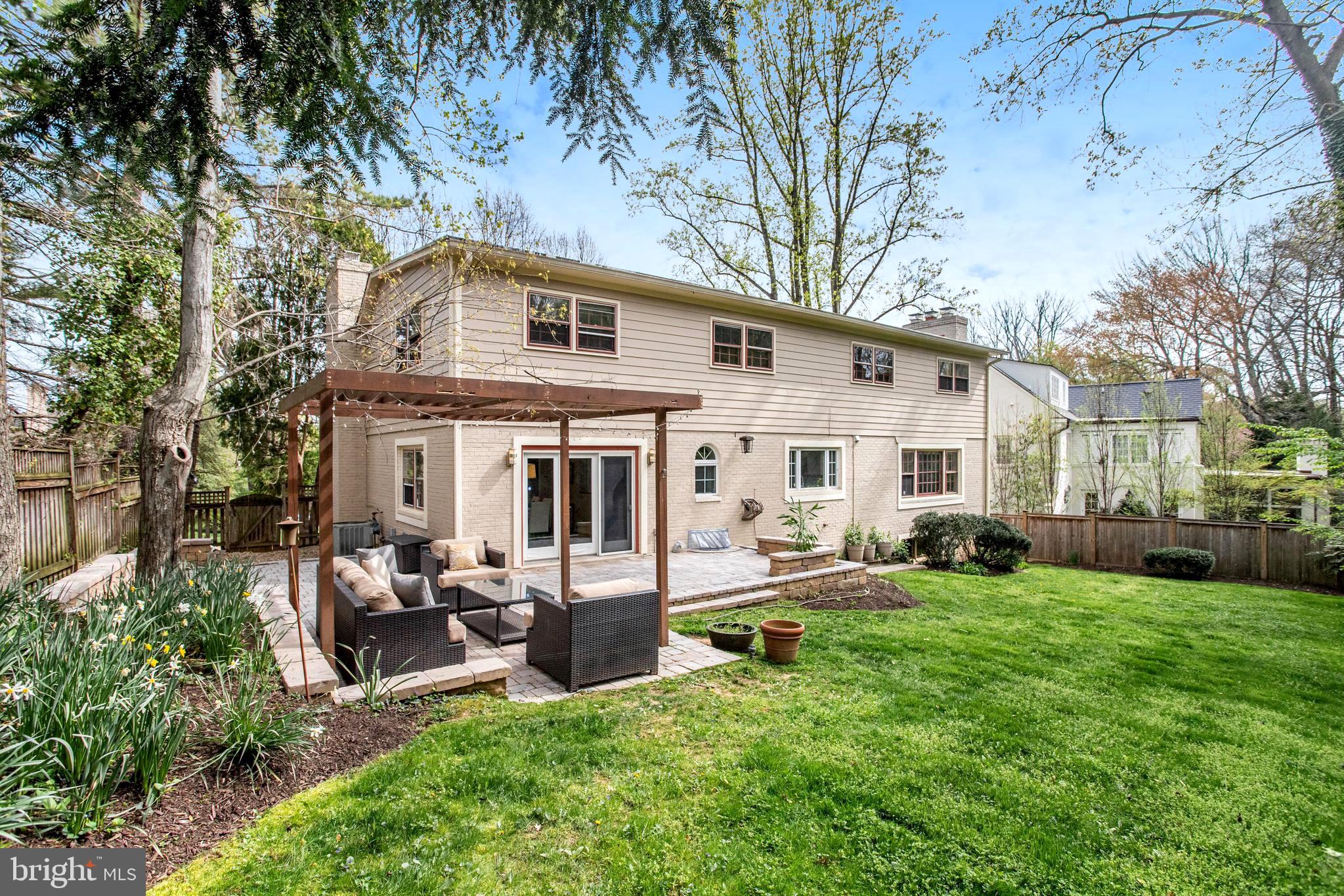 CHAIN BRIDGE WOODS - Residential