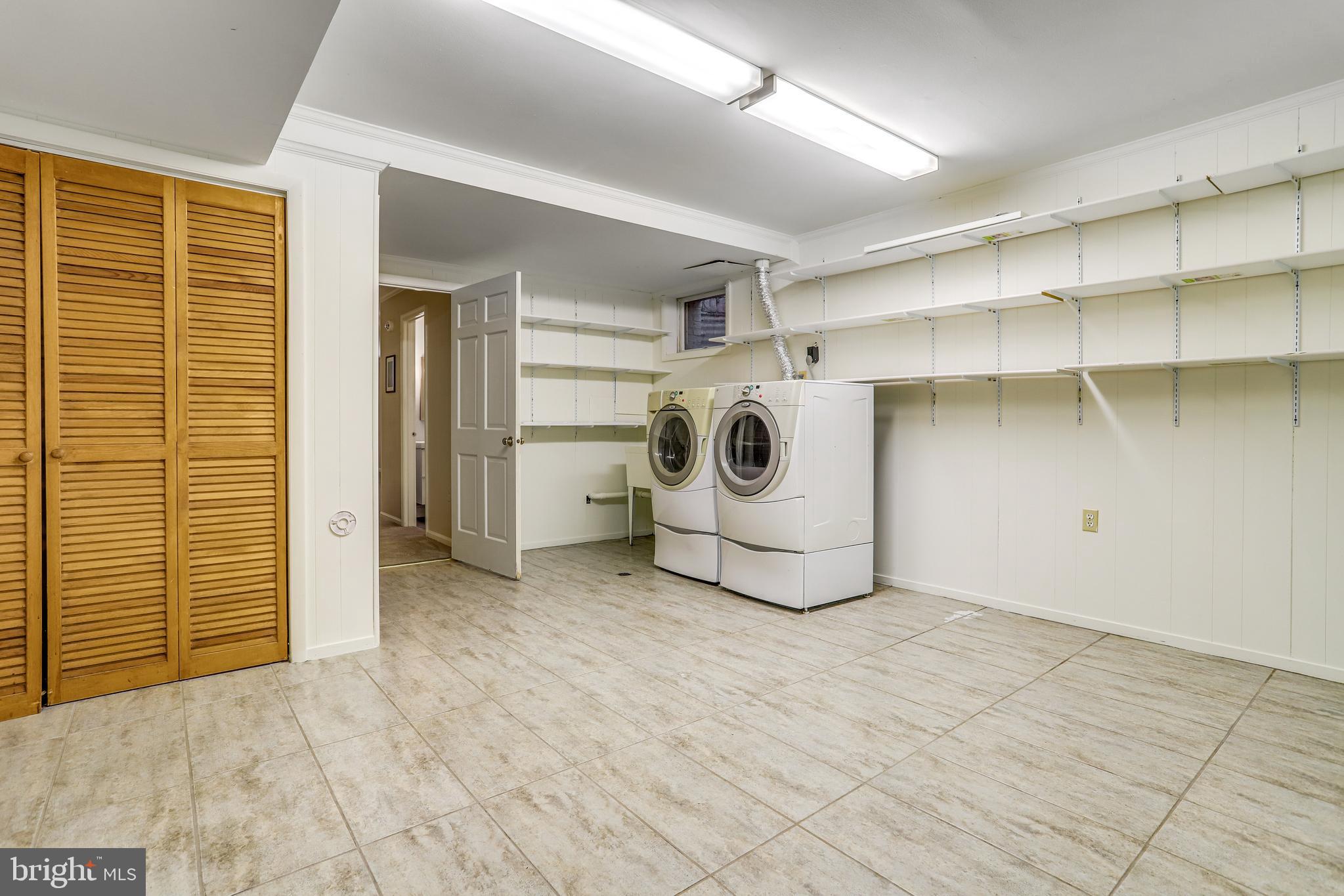 CHAIN BRIDGE WOODS - Residential