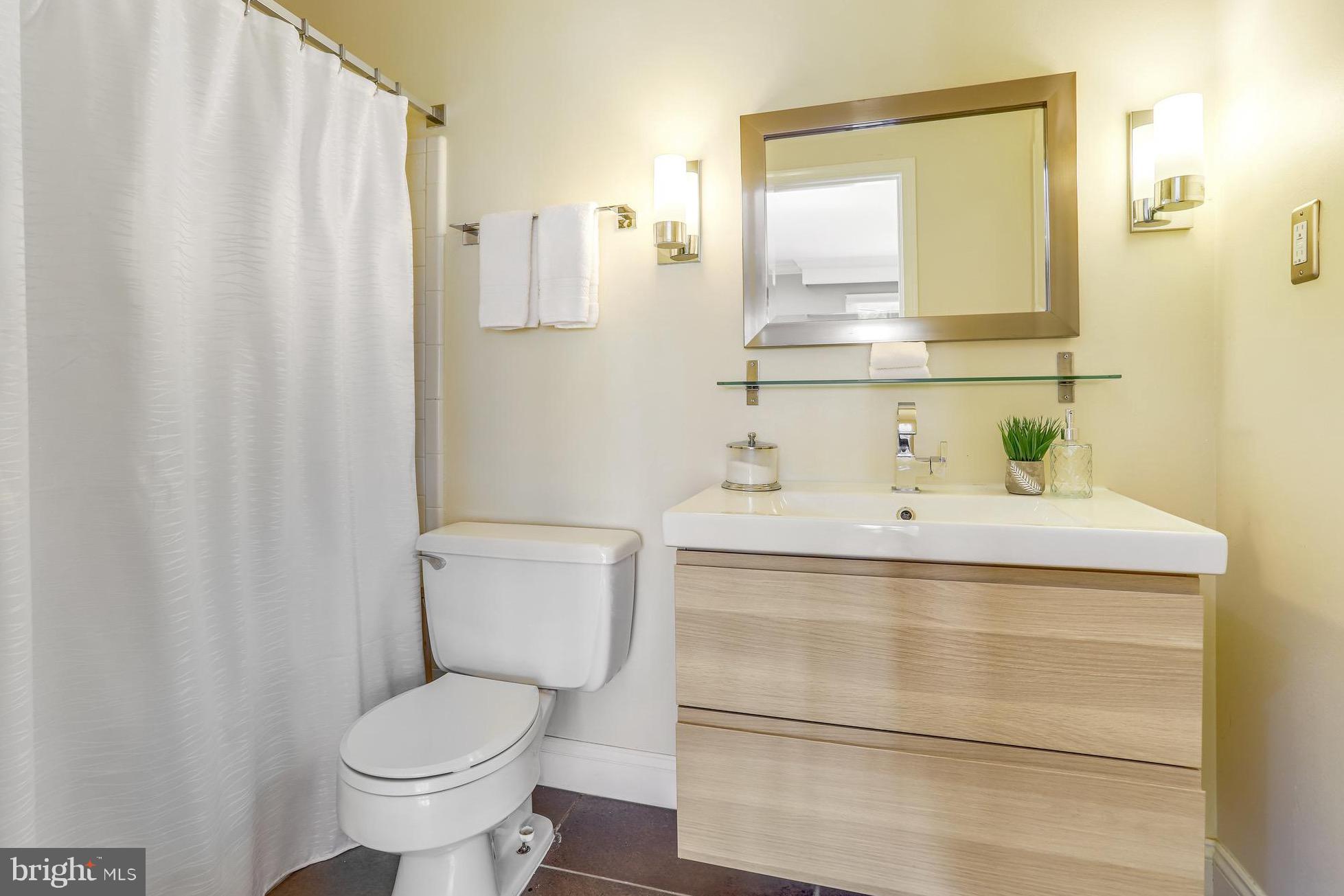 CHAIN BRIDGE WOODS - Residential