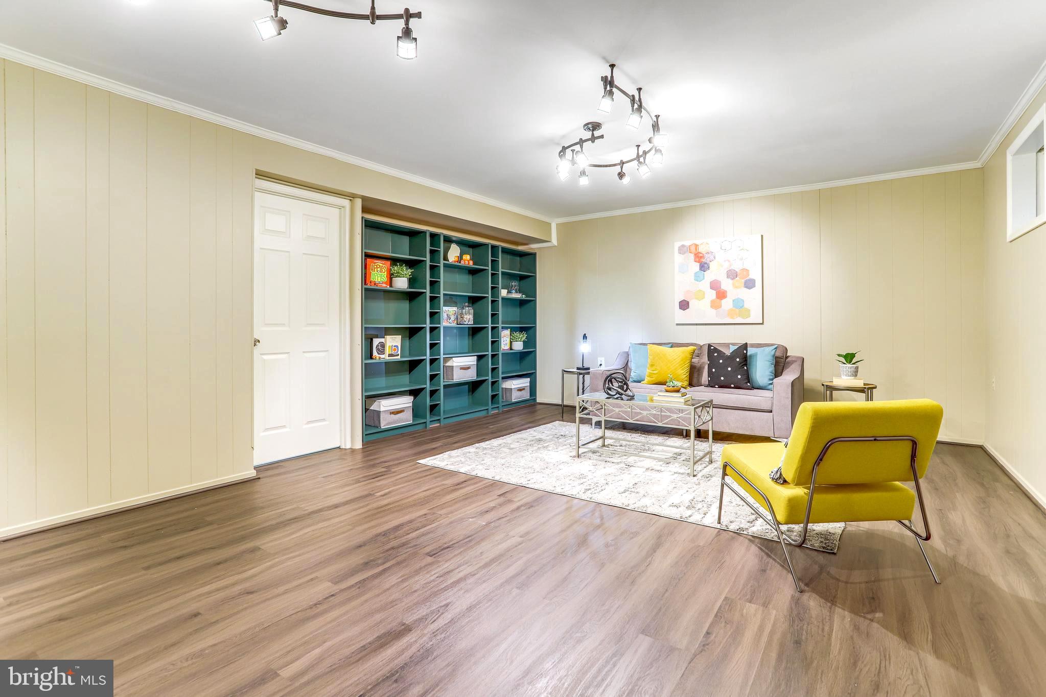 CHAIN BRIDGE WOODS - Residential