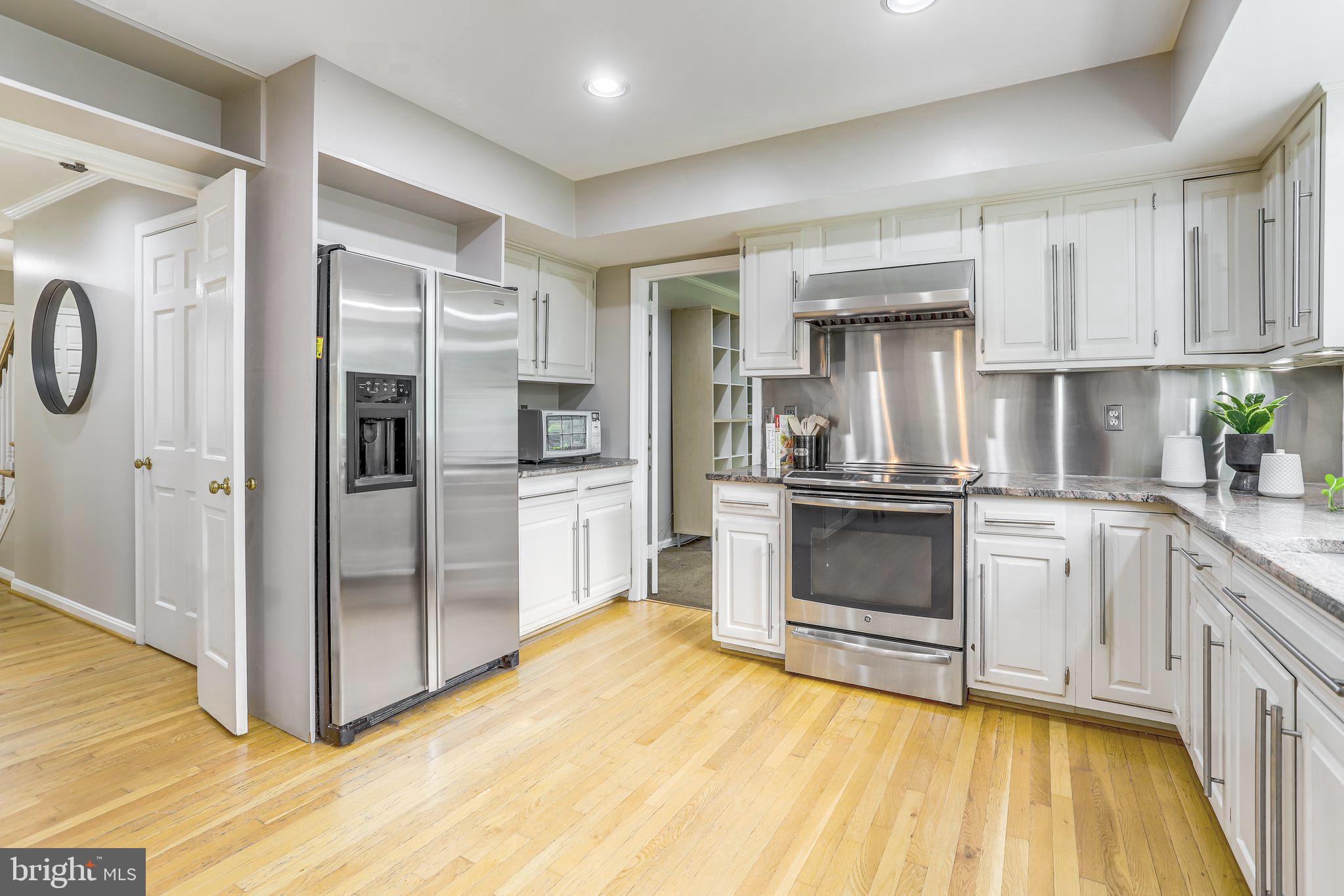 CHAIN BRIDGE WOODS - Residential