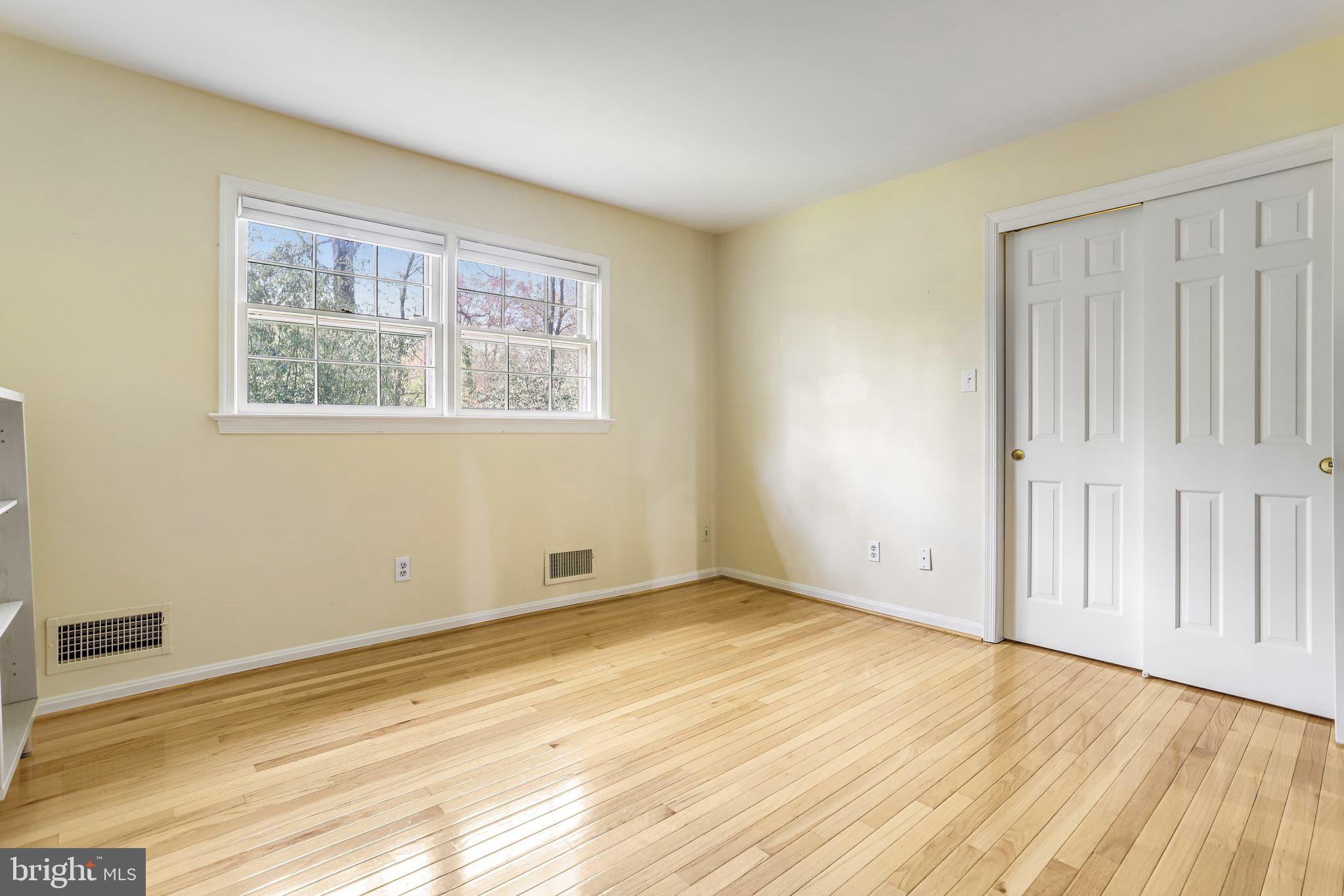 CHAIN BRIDGE WOODS - Residential