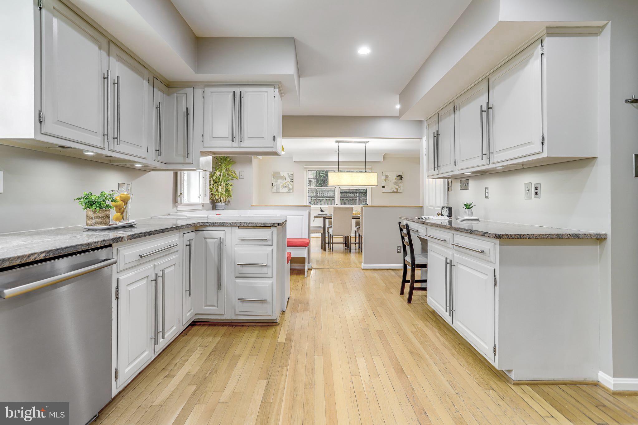 CHAIN BRIDGE WOODS - Residential