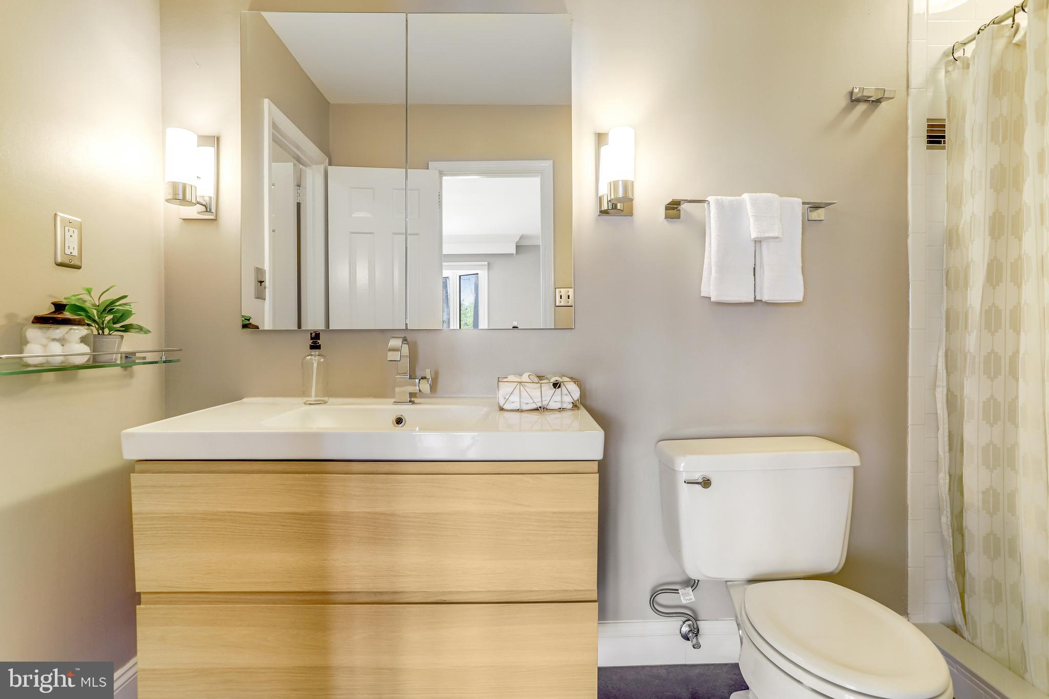 CHAIN BRIDGE WOODS - Residential