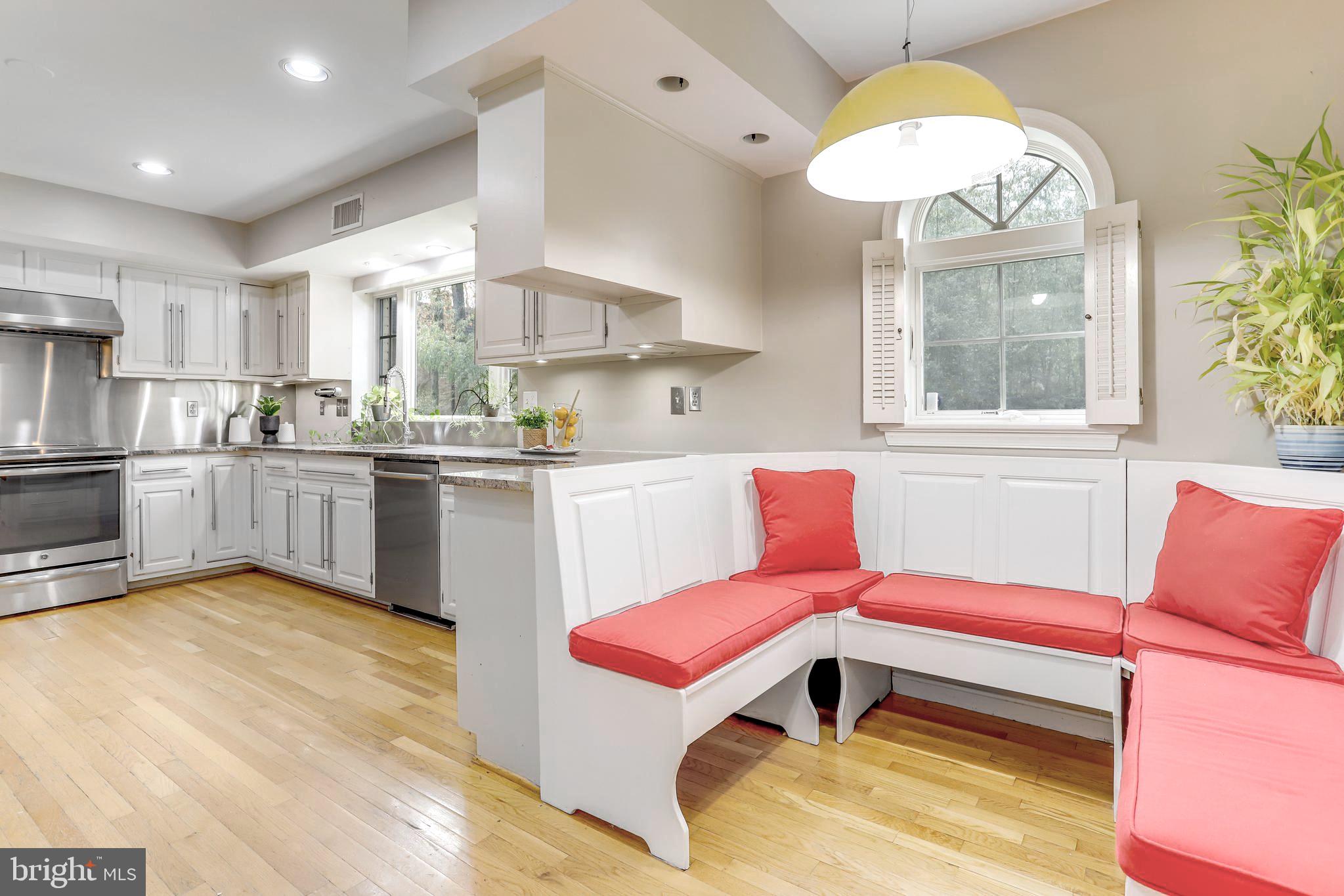 CHAIN BRIDGE WOODS - Residential