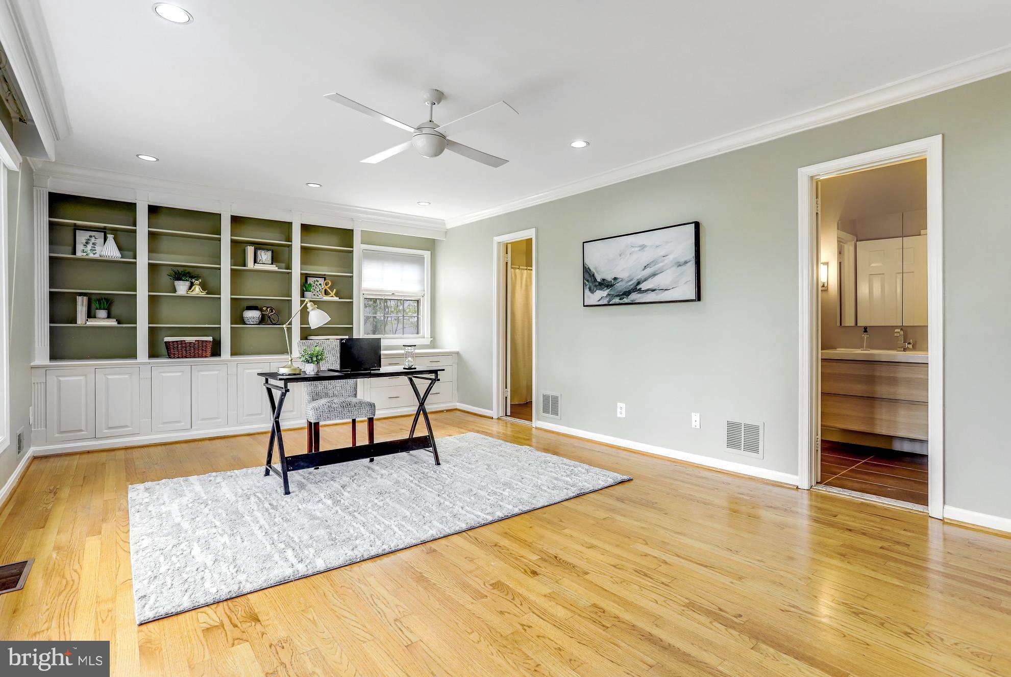 CHAIN BRIDGE WOODS - Residential