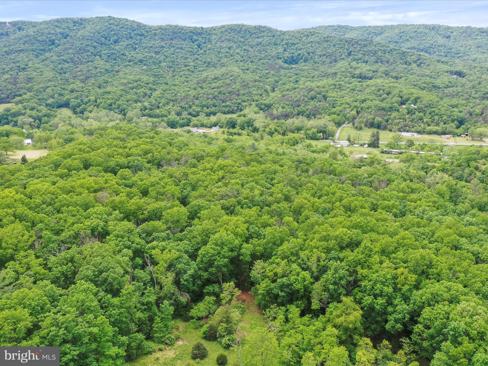 NONE UNRESTRICTED - Land